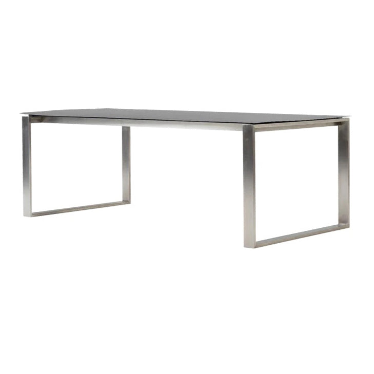 Cane-Line Edge – dänisches Outdoor-Design