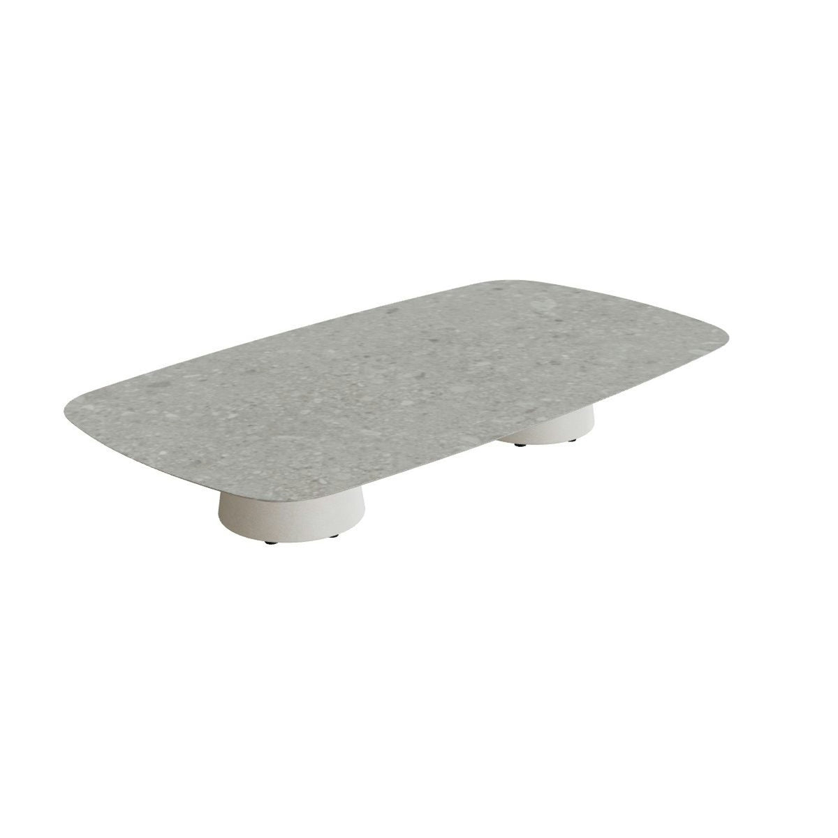 Royal Botania Conix Tisch 220 x 120 cm – niedriger Loungetisch, H 35 cm · Sockel sand (desert) · Keramik grau gemustert (Ceppo Dolomitica)