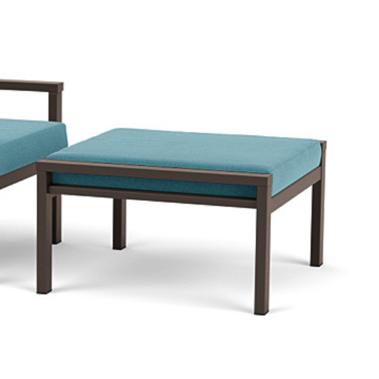 Barlow Tyrie I Equinox Lounge Ottoman pulverbeschichtet