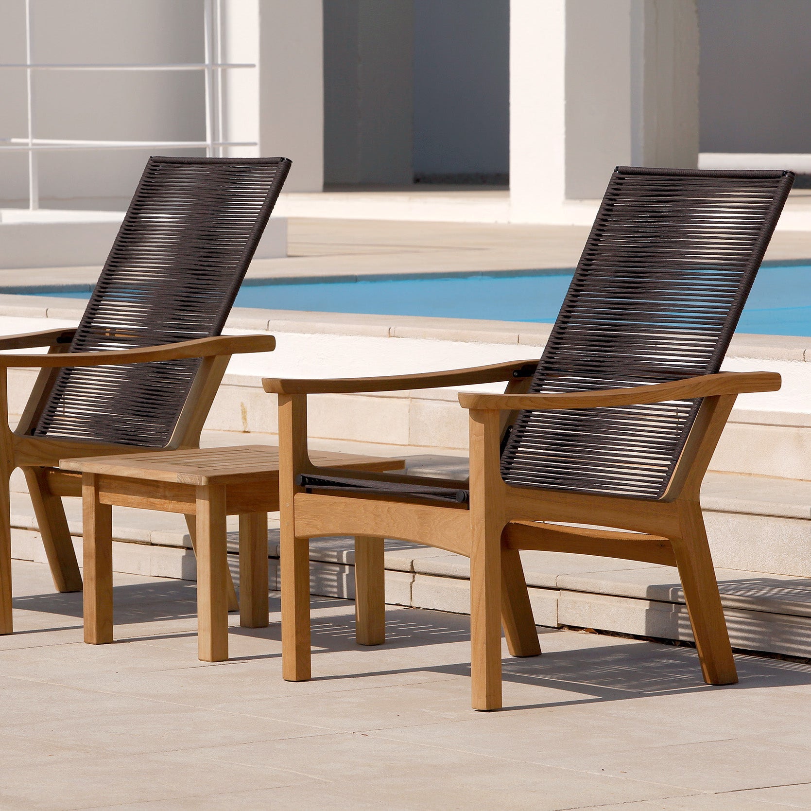 Barlow Tyrie Monterey Loungesessel Cord aus Teak – wetterfest für den Außenbereich