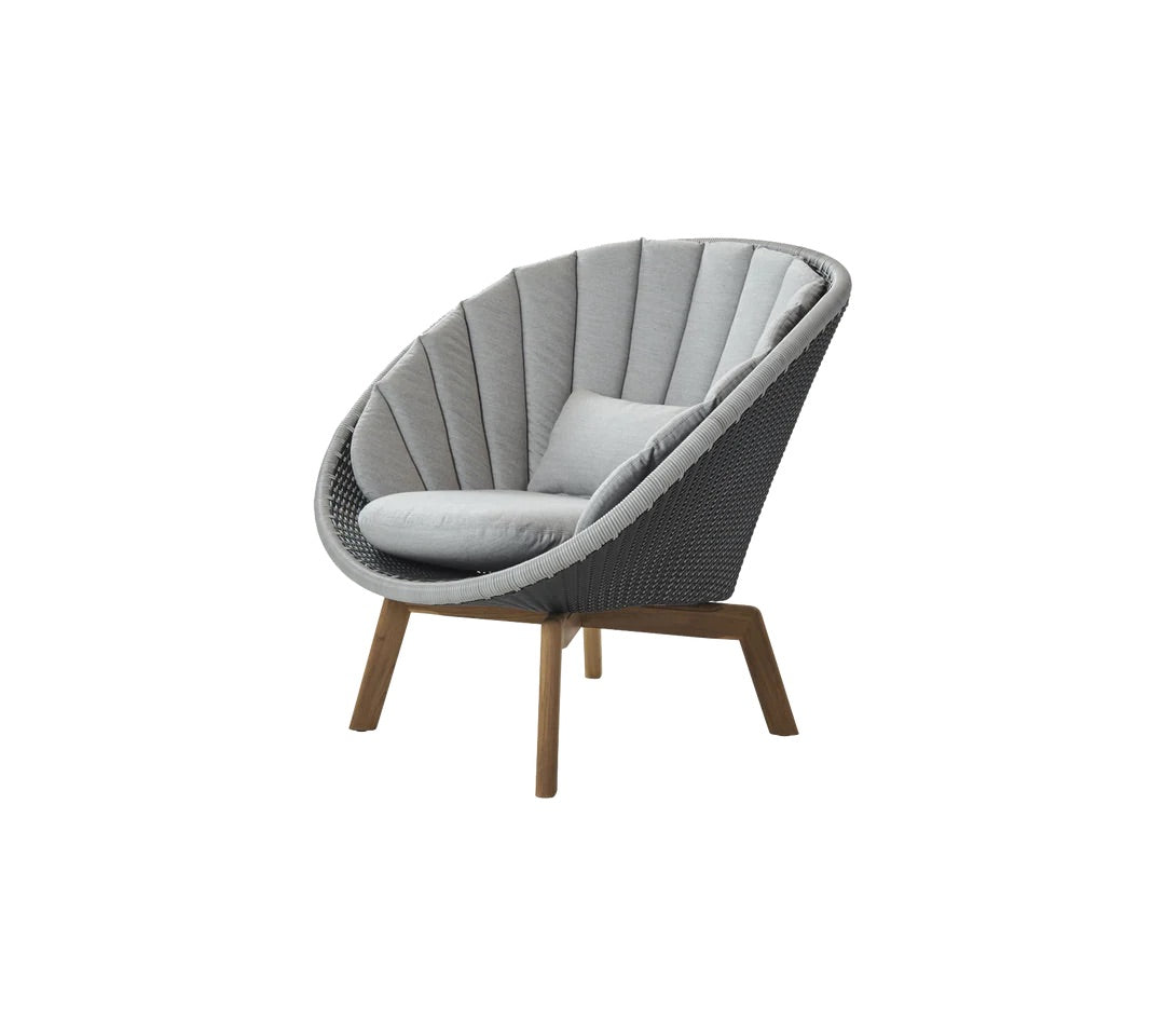 Cane-Line I Peacock Loungesessel mit Teak Beinen