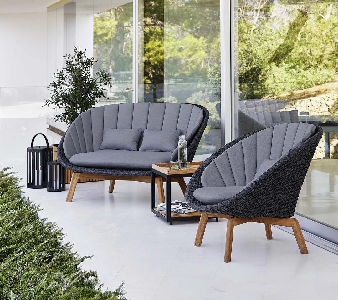 Cane-Line I Peacock Loungesessel mit Teak Beinen