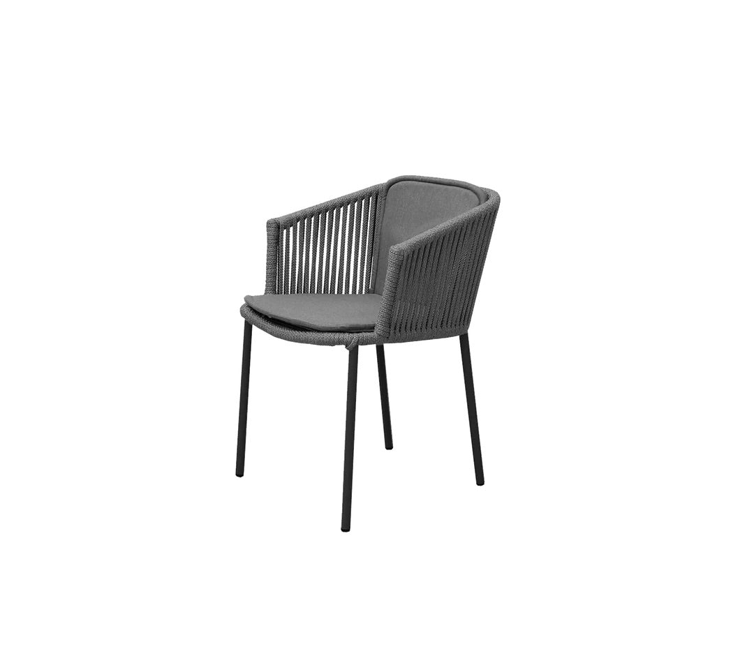 Cane-Line I Moments Armlehnstuhl stapelbar, 2er Set