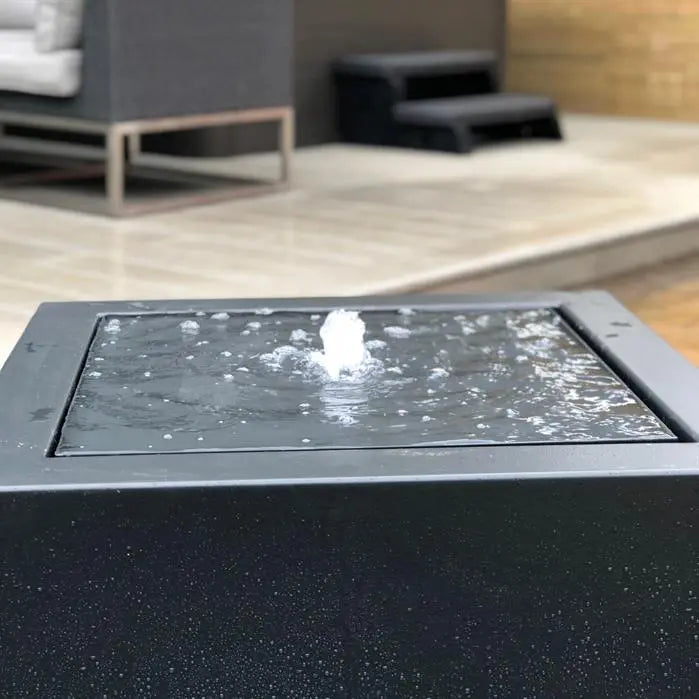 Wassertisch quadratisch aus Aluminium mit LED und Pumpe