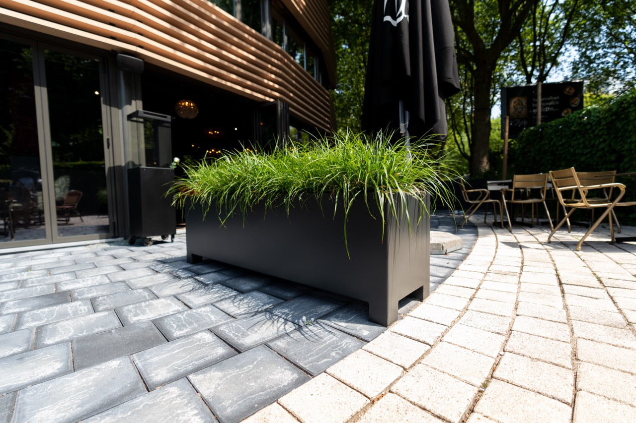 Kratzfest durch Pulverbeschichtung – Das Gefäß bleibt über Jahre hinweg schön, ohne Kratzer zu bekommen.