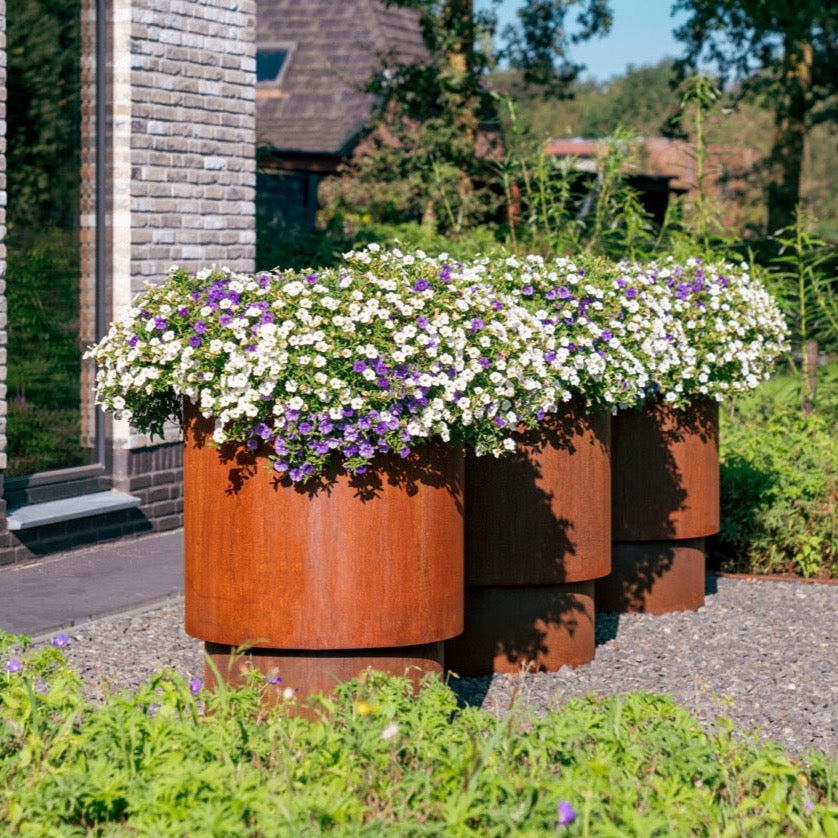 Adezz I Extend Pflanzgefäß aus Cortenstahl