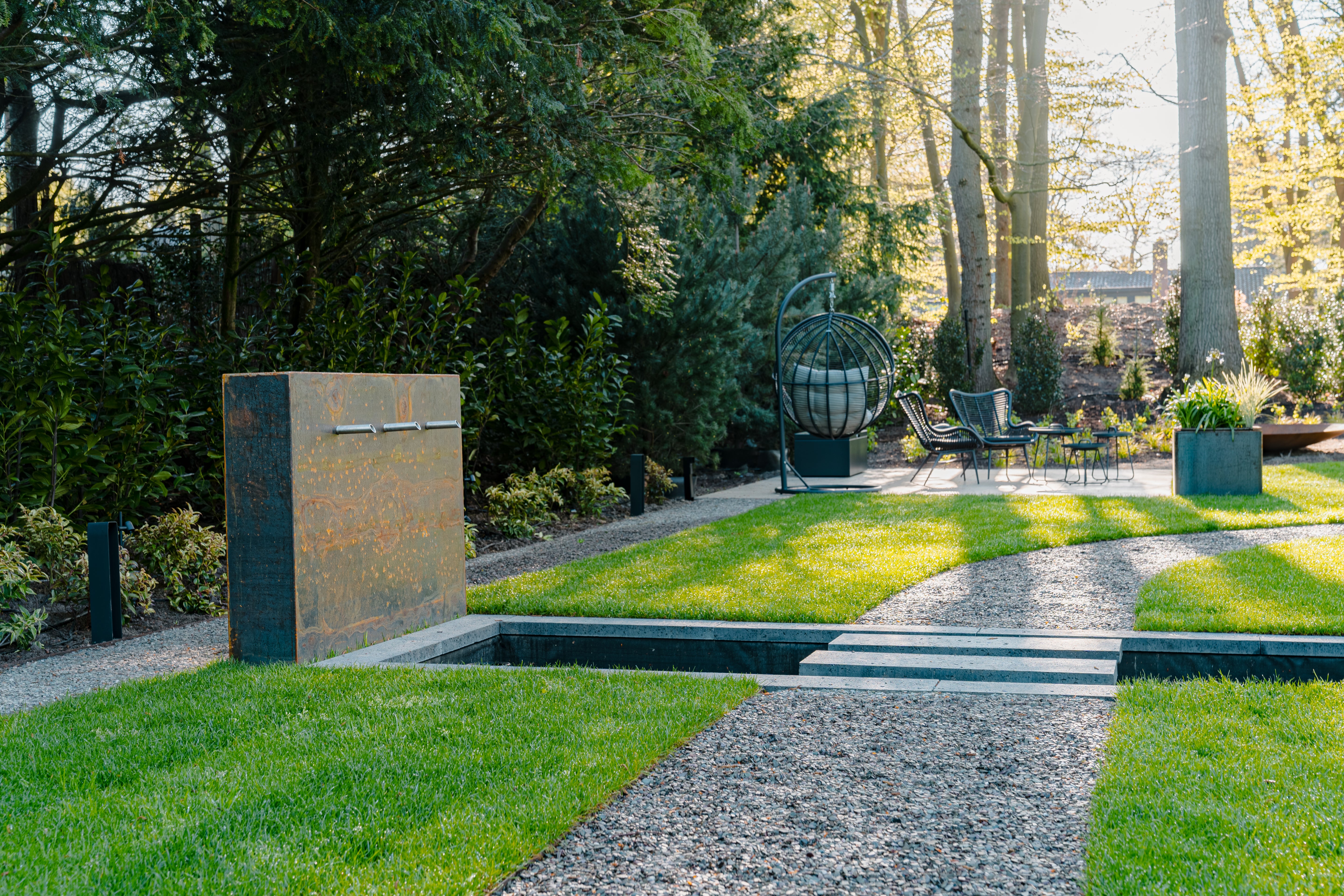 Adezz I Teichwand freistehend aus Cortenstahl