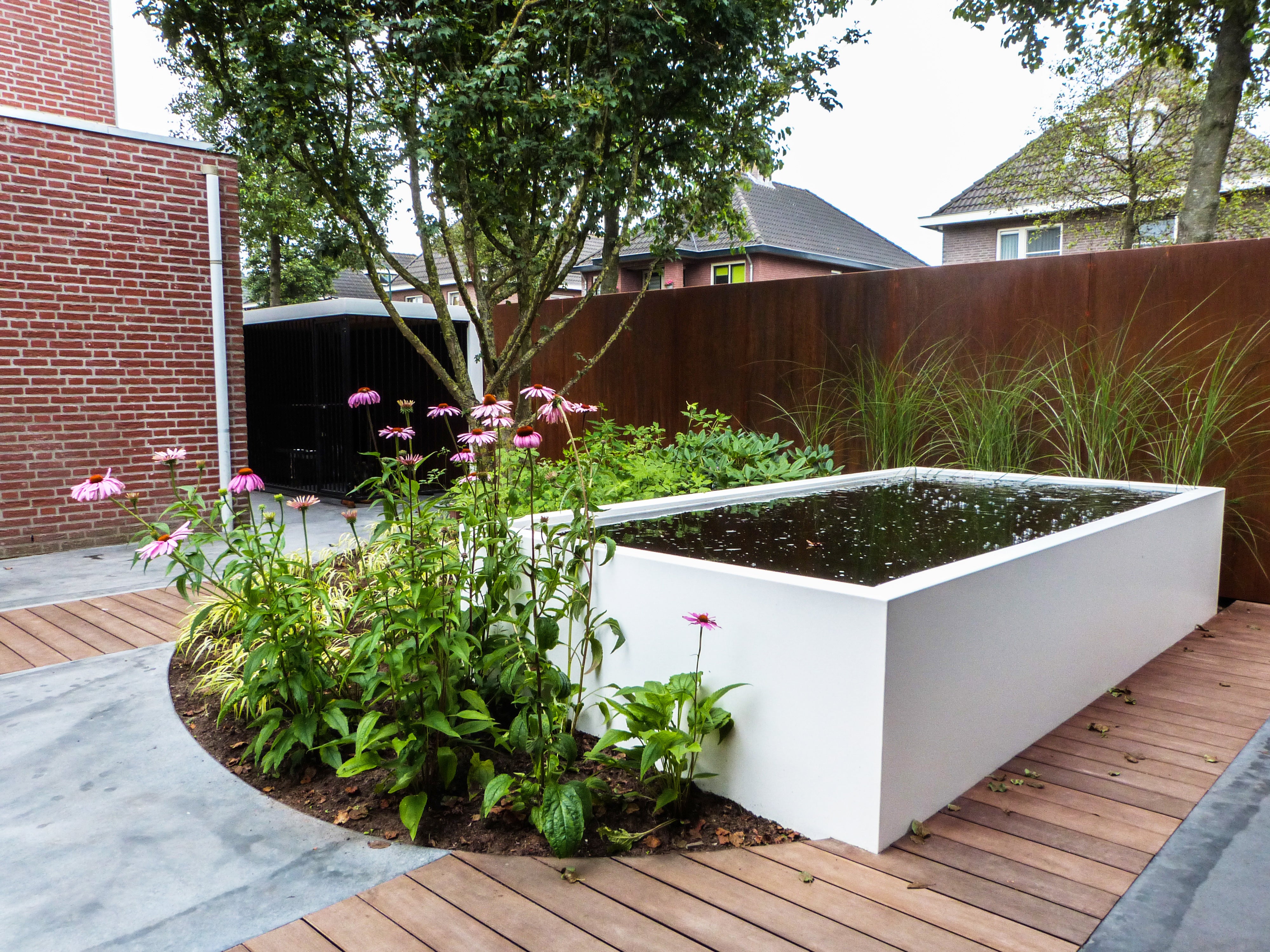 Adezz I Teich aus Aluminium