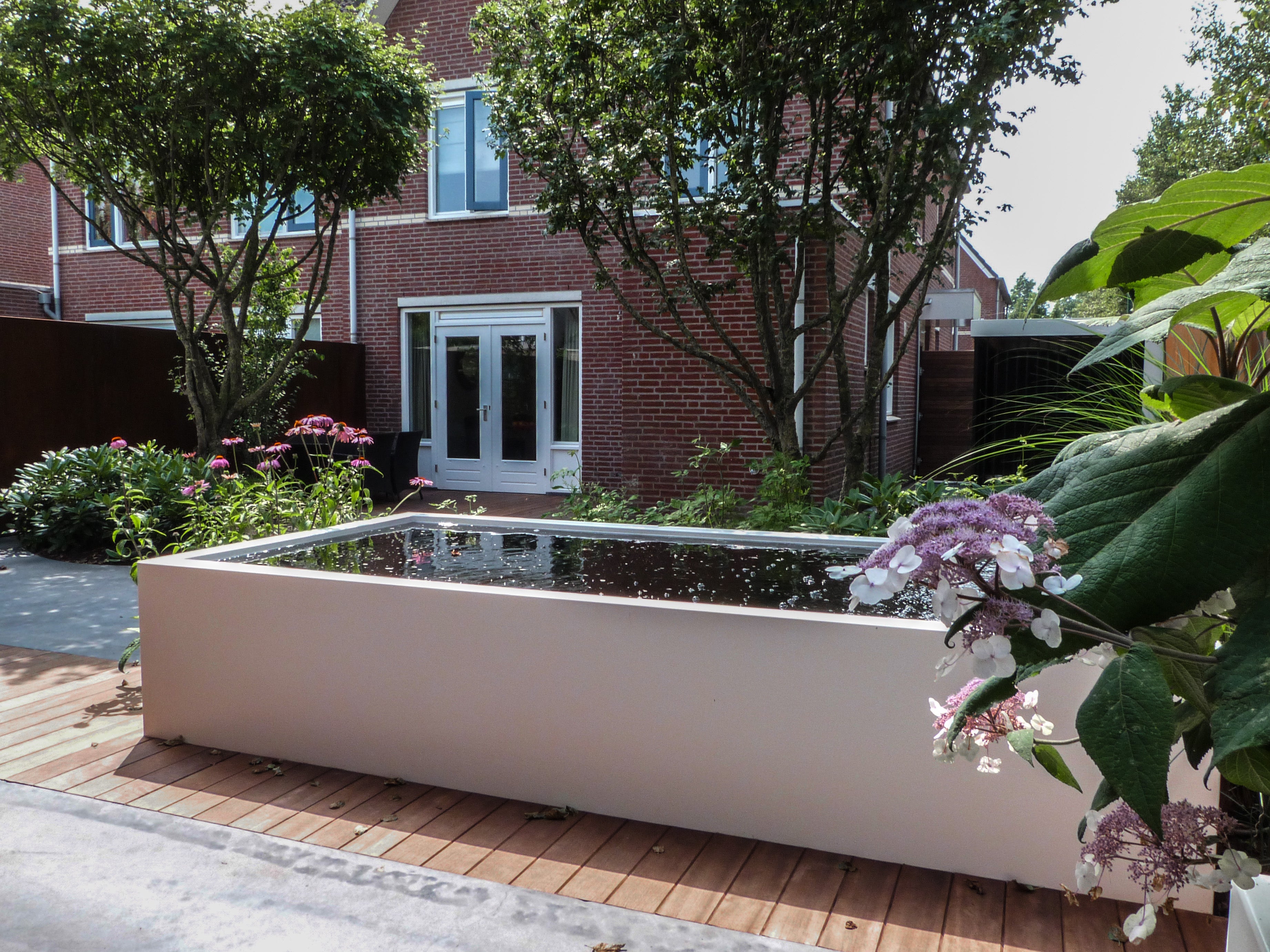 Adezz I Teich aus Aluminium