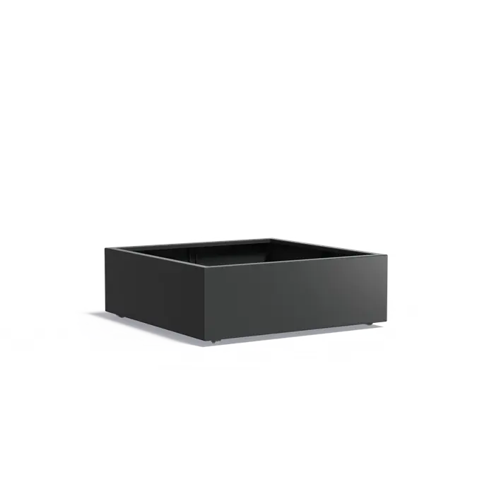 Vielseitig und passend für jeden Raum
Ob auf dem kleinen Balkon oder im großen Garten – das Carrez Pflanzengefäß passt sich an. Erhältlich in verschiedenen Größen und Farben, bietet es Ihnen die Freiheit, jeden Raum individuell zu gestalten. Ein echter Hingucker, der Ihre Pflanzen in Szene setzt.