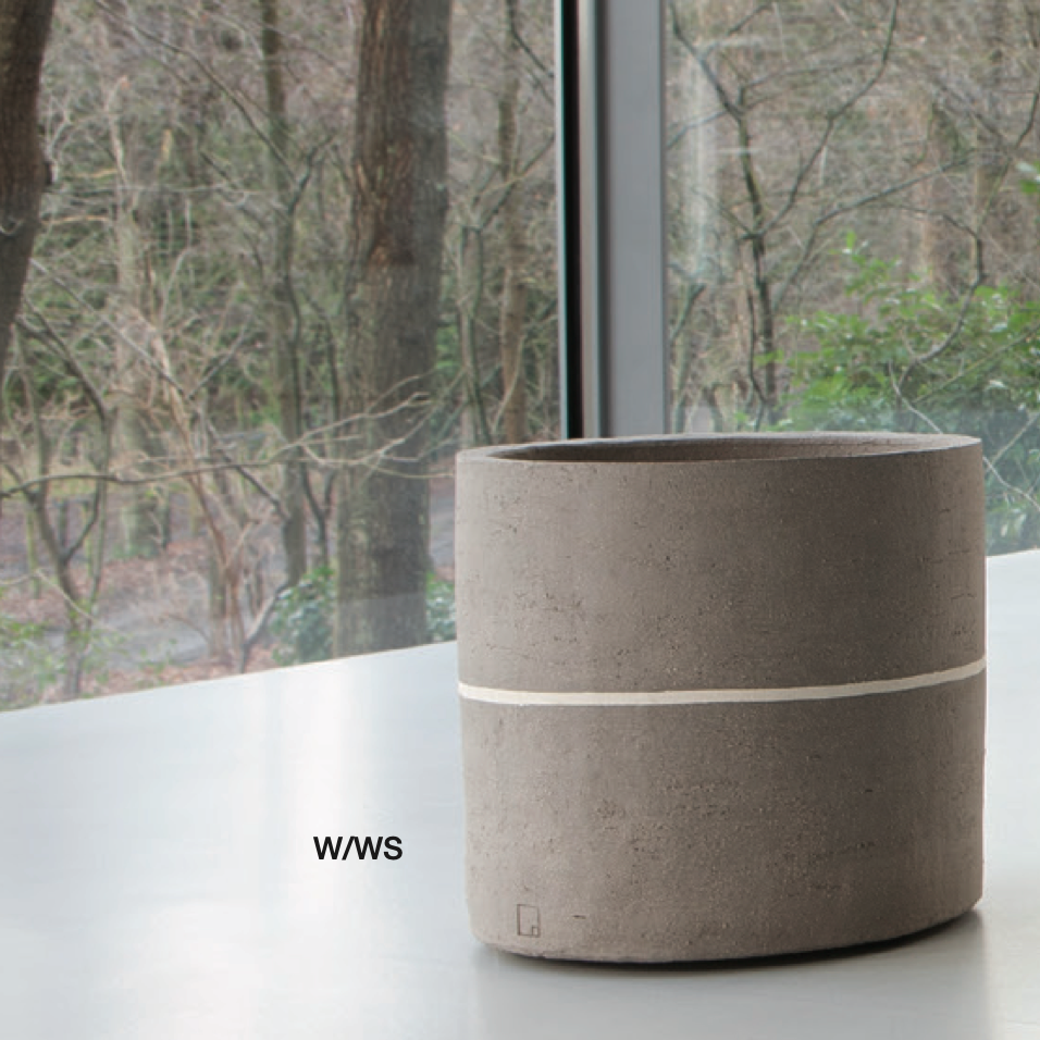 Erhältlich in zwei Modellen, hat das CLK60 einen Durchmesser von 60 cm und eine Höhe von 65 cm, während das CLK80 einen Durchmesser von 80 cm und eine Höhe von 45 cm hat.