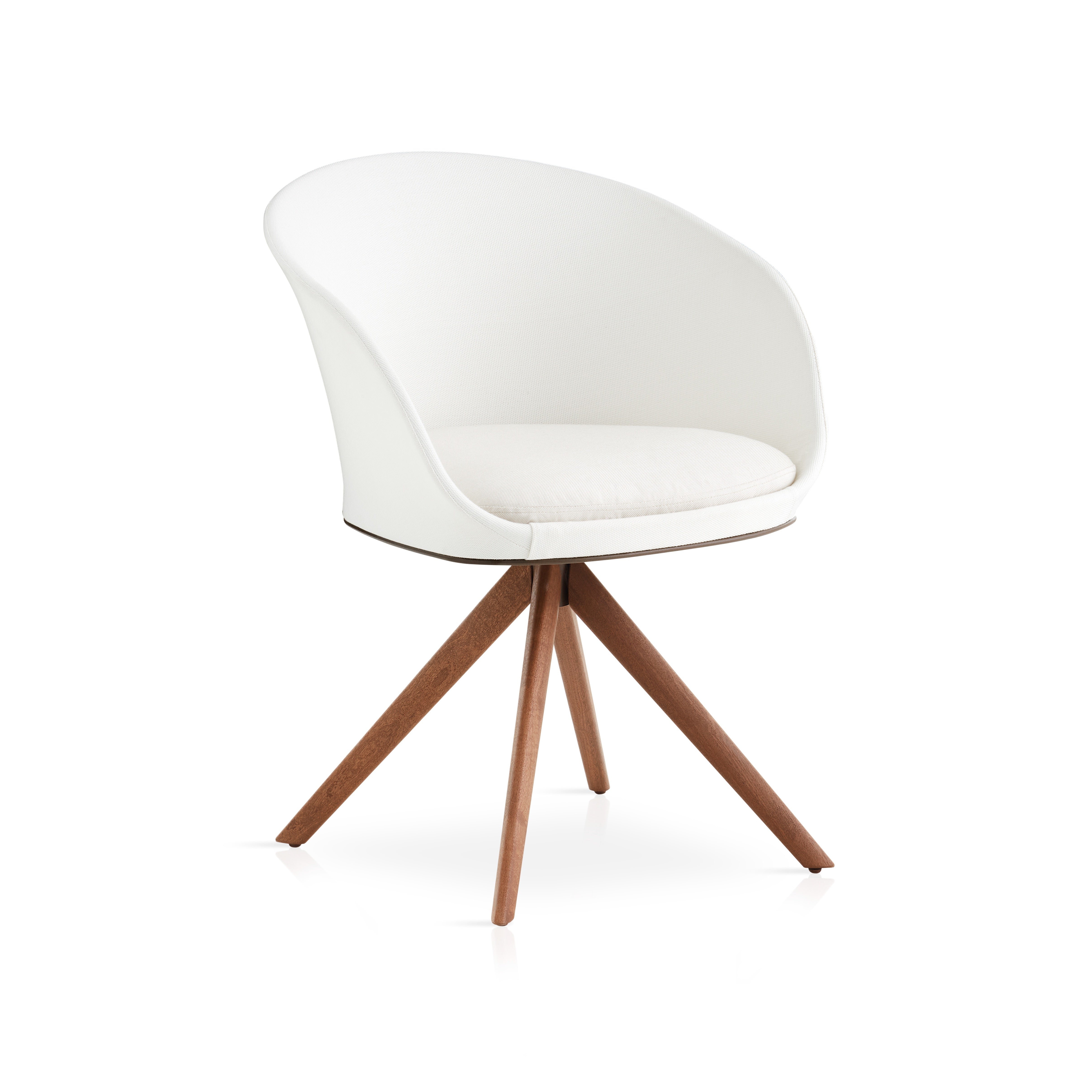 Blum armchair with pyramid legs