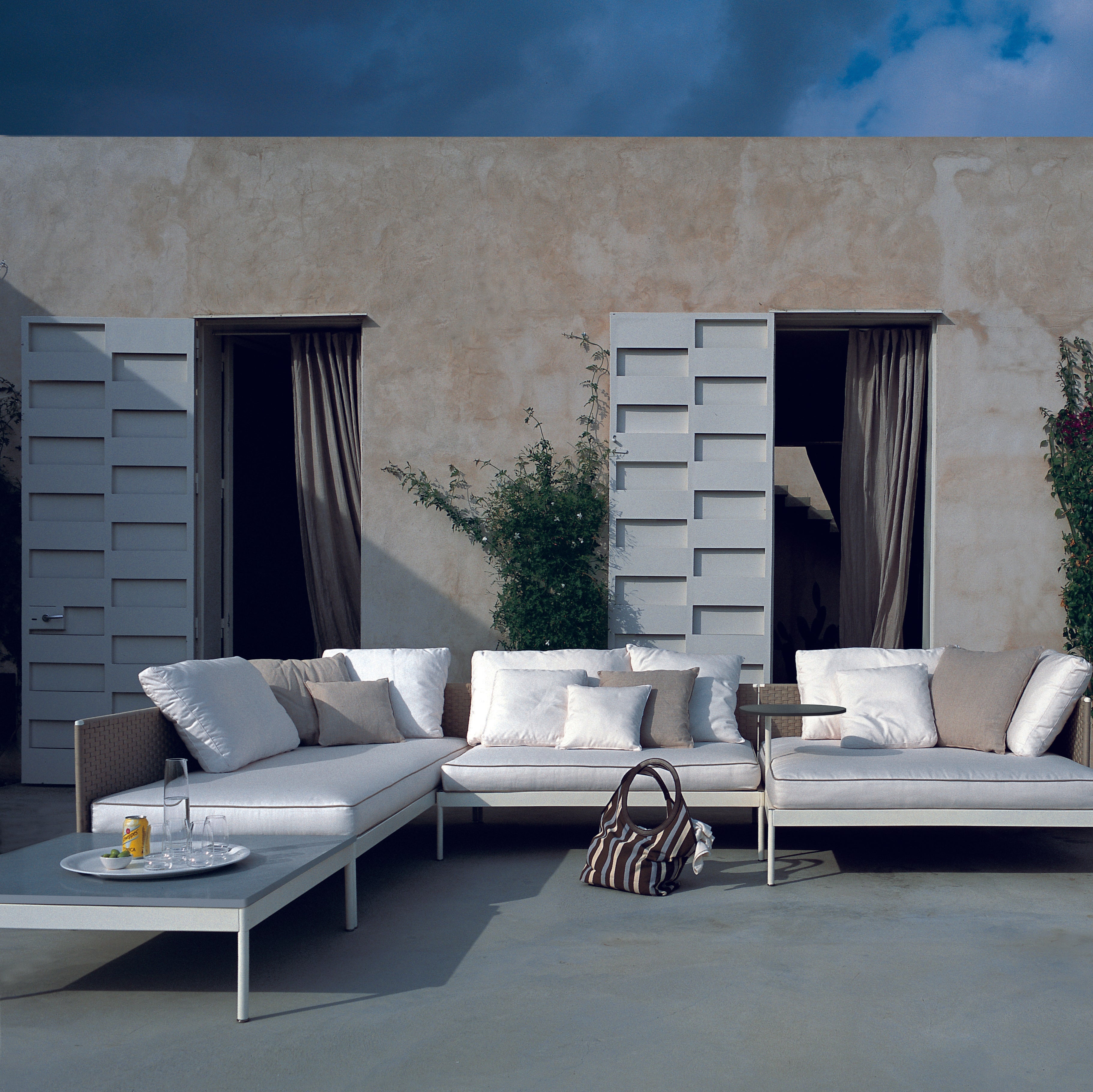 Roda I Basket Coffee Table 90 cm, square