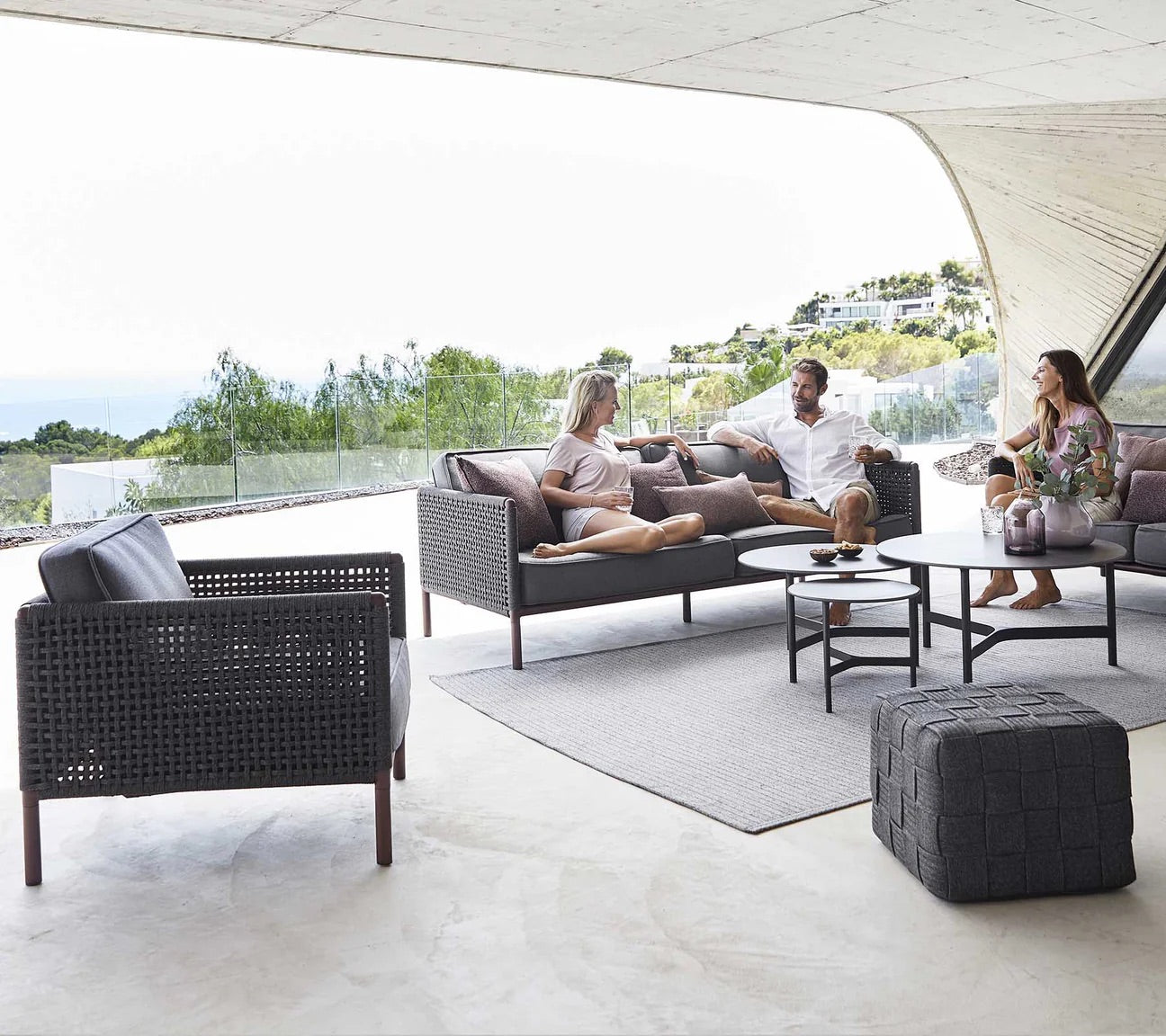 Cane-Line I Encore lounge chair