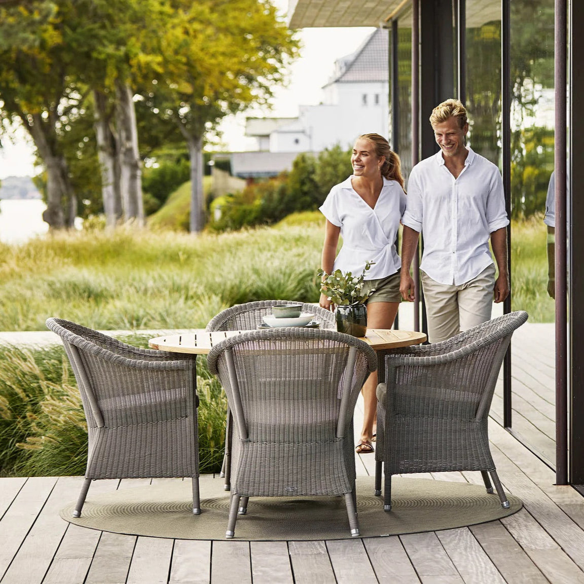 Cane-Line I Lansing Esstisch 120 cm, rund