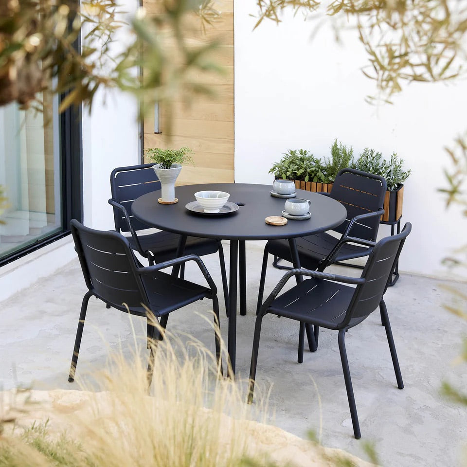 Cane-Line I Area Esstisch 110 cm, rund