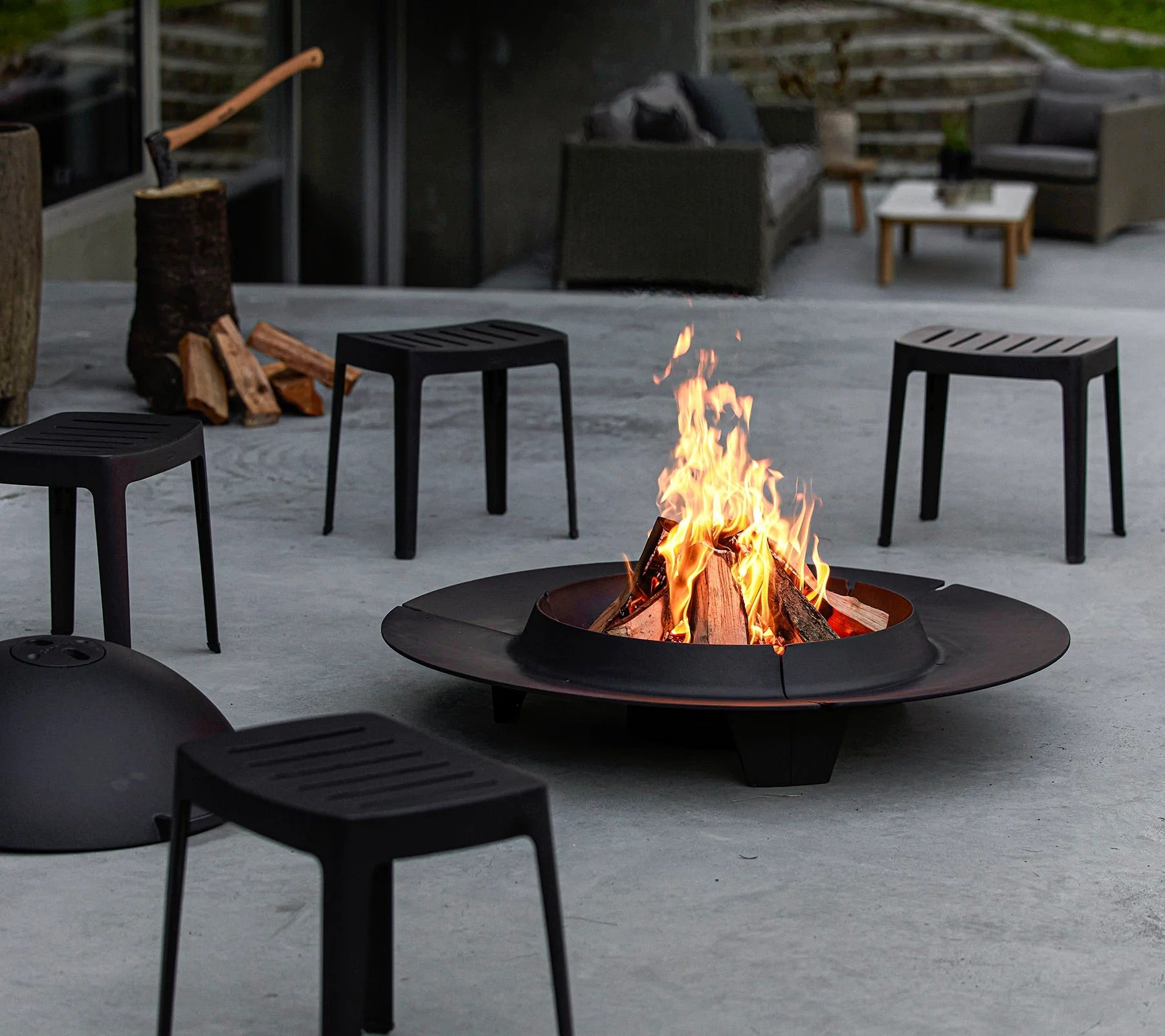 Cane-Line I Ember Feuerschale