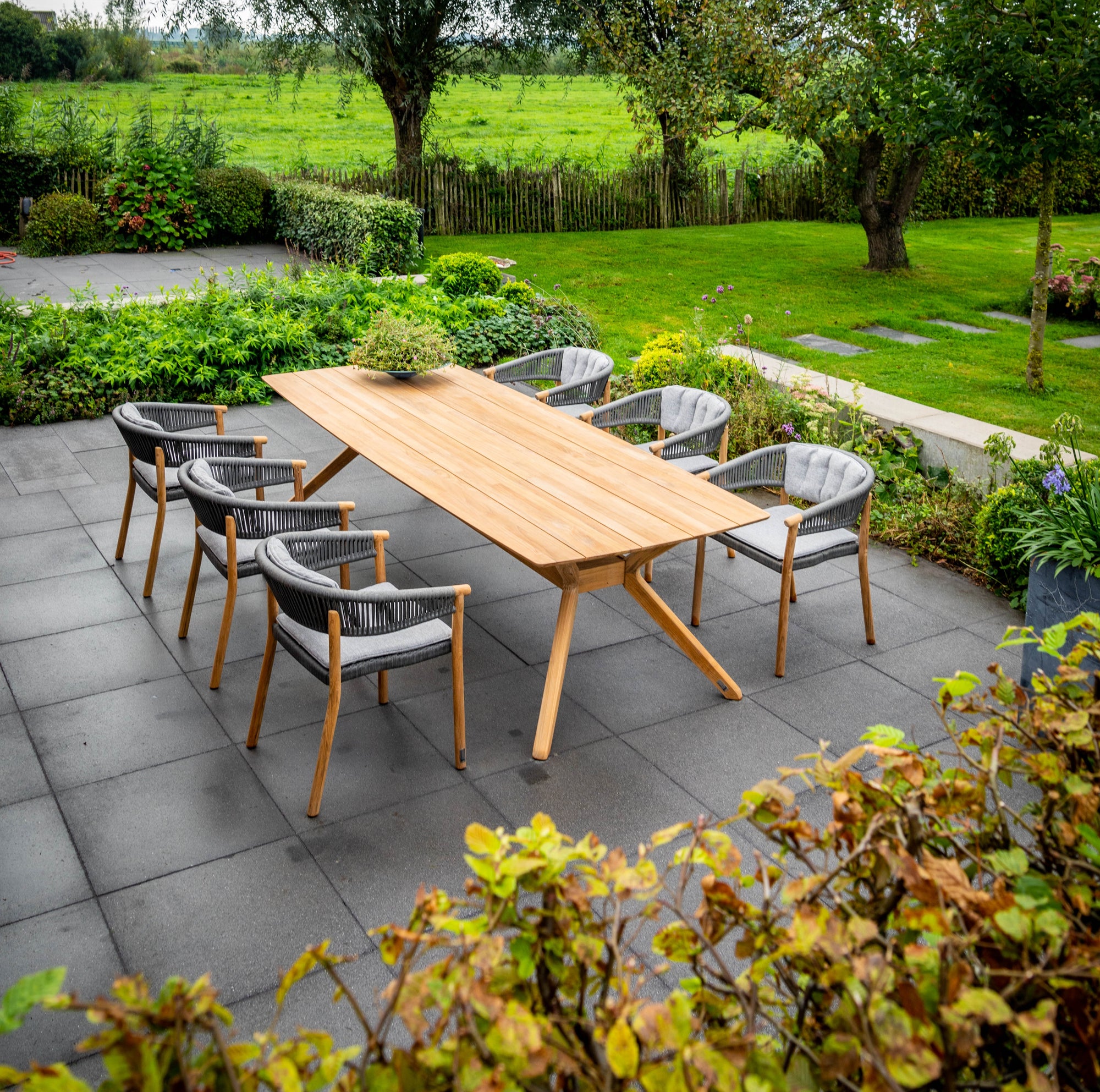 Traditional Teak I Marcella Armlehnenstuhl