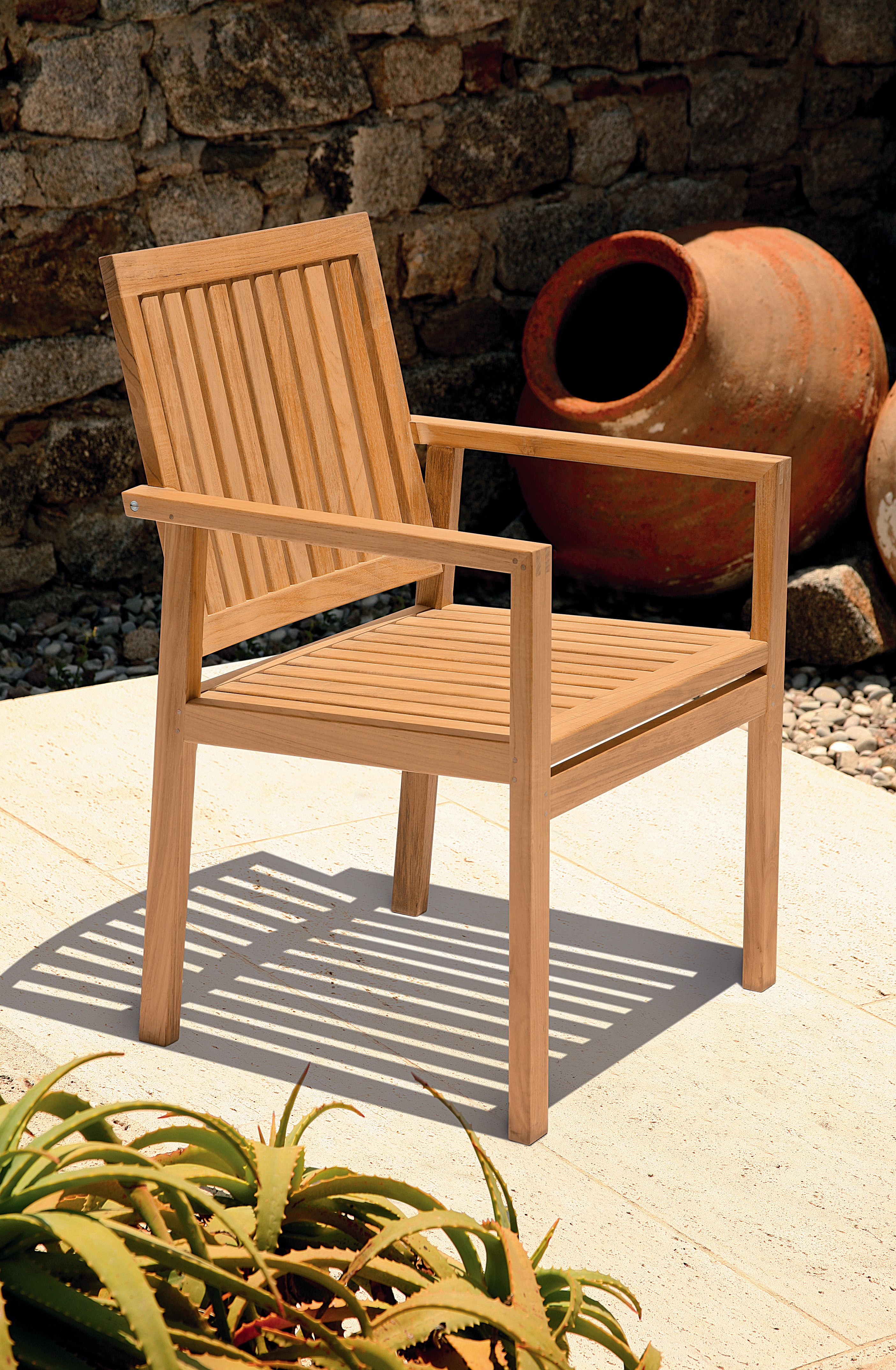 Barlow Tyrie I Linear Armchair