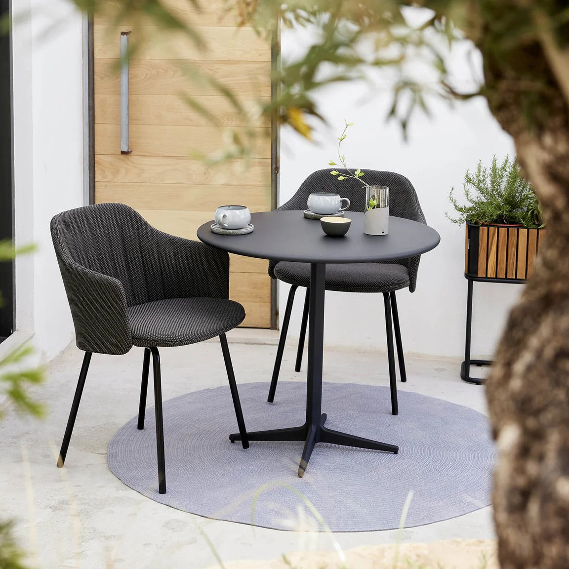 Cane-line Drop Bistrotisch Ø 80 cm, rund – Garten‑Stuhl