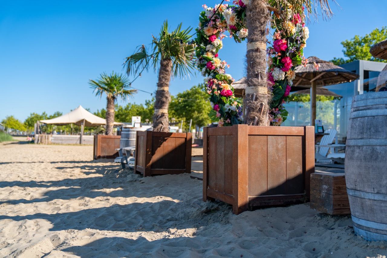 Adezz I York Pflanzgefäß aus Cortenstahl