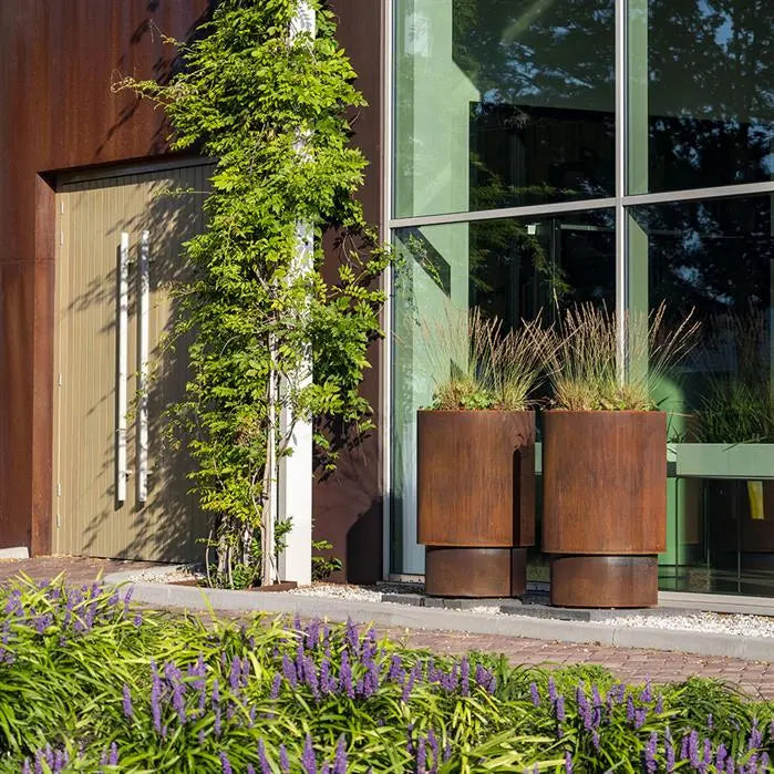 Adezz I Extend Pflanzgefäß aus Cortenstahl