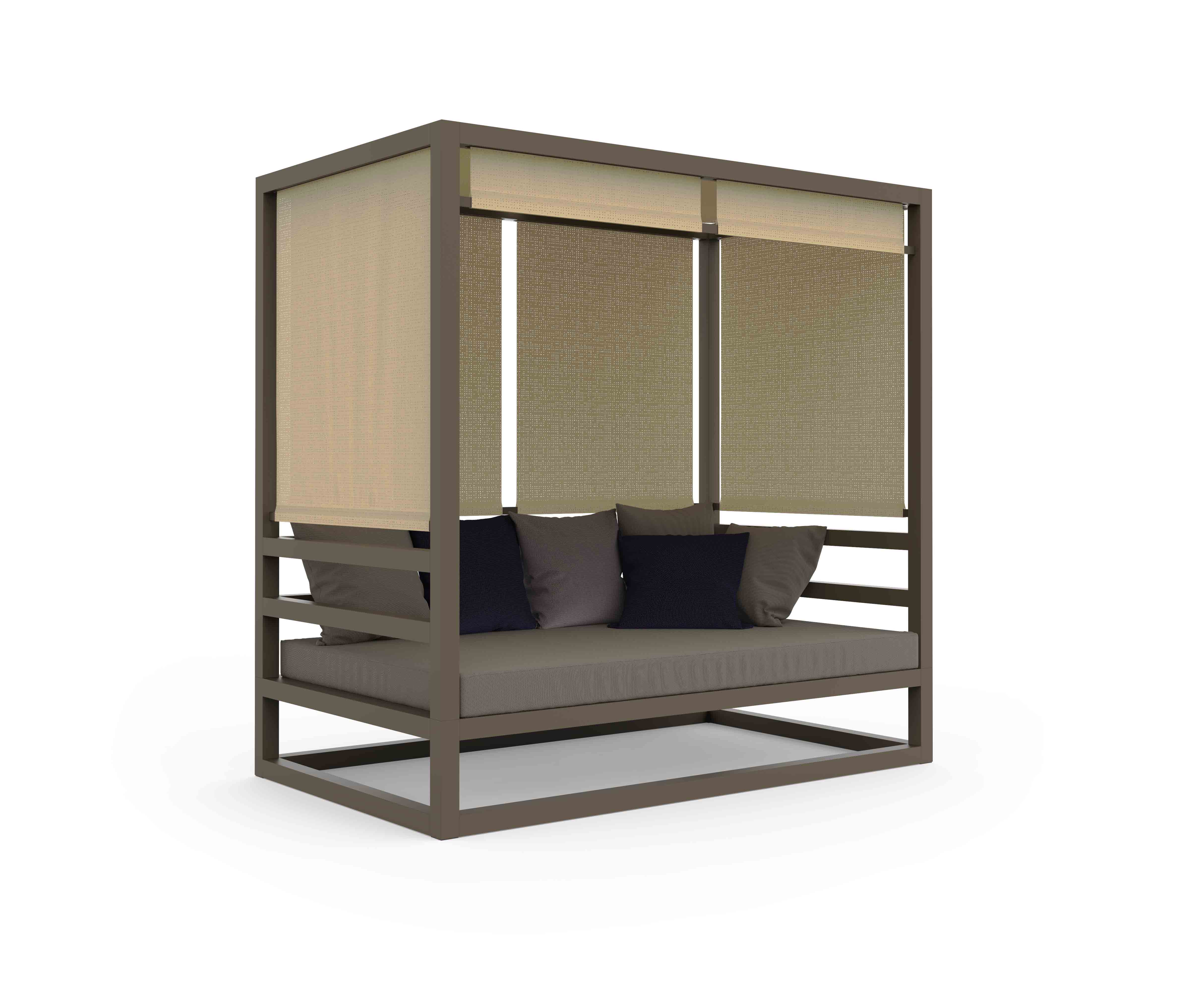 Gandia Blasco | Tres al fresco covered sofa