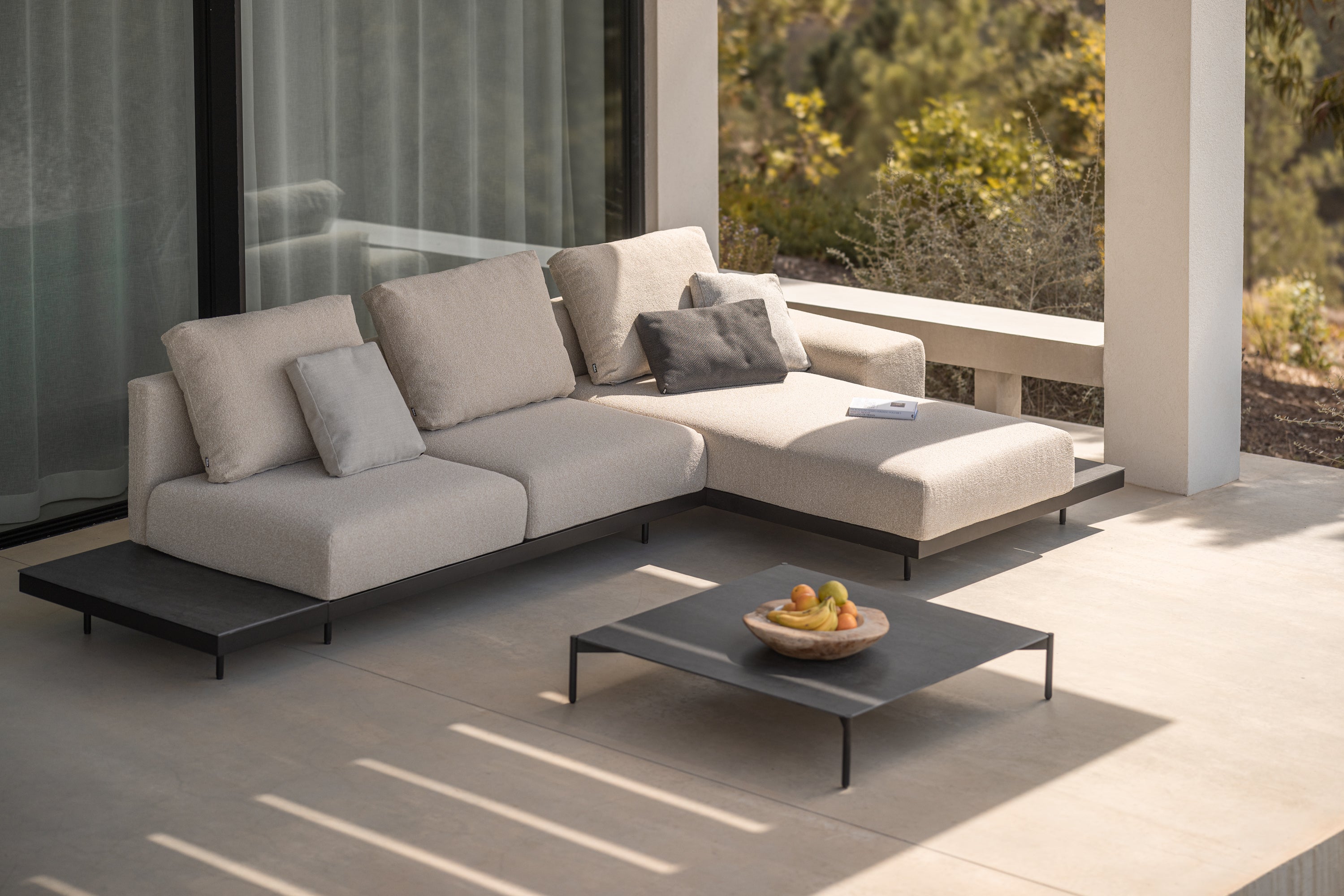 Todus I Dongo Chaiselongue mit Tisch