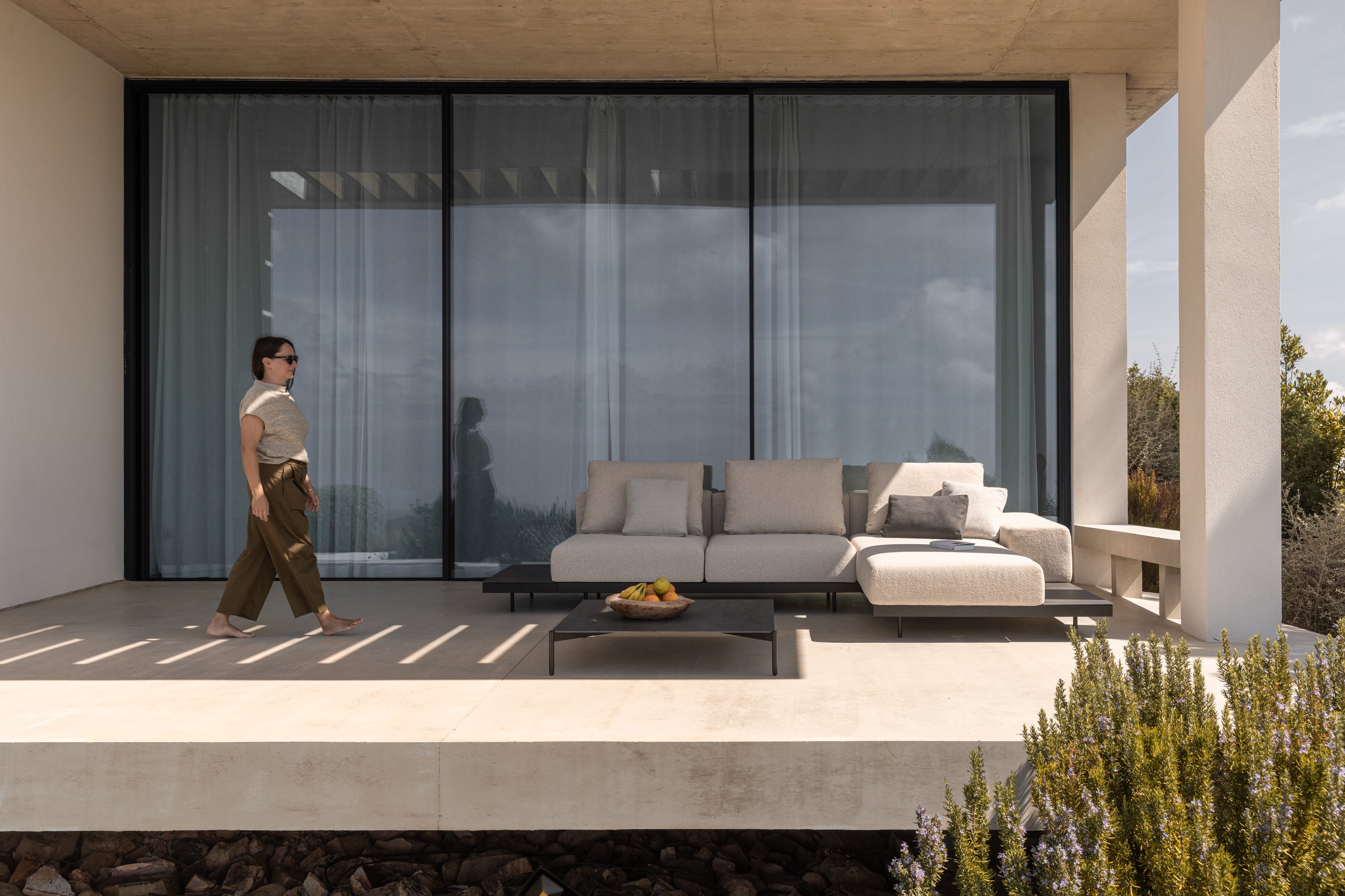 Todus I Dongo Chaiselongue mit Tisch