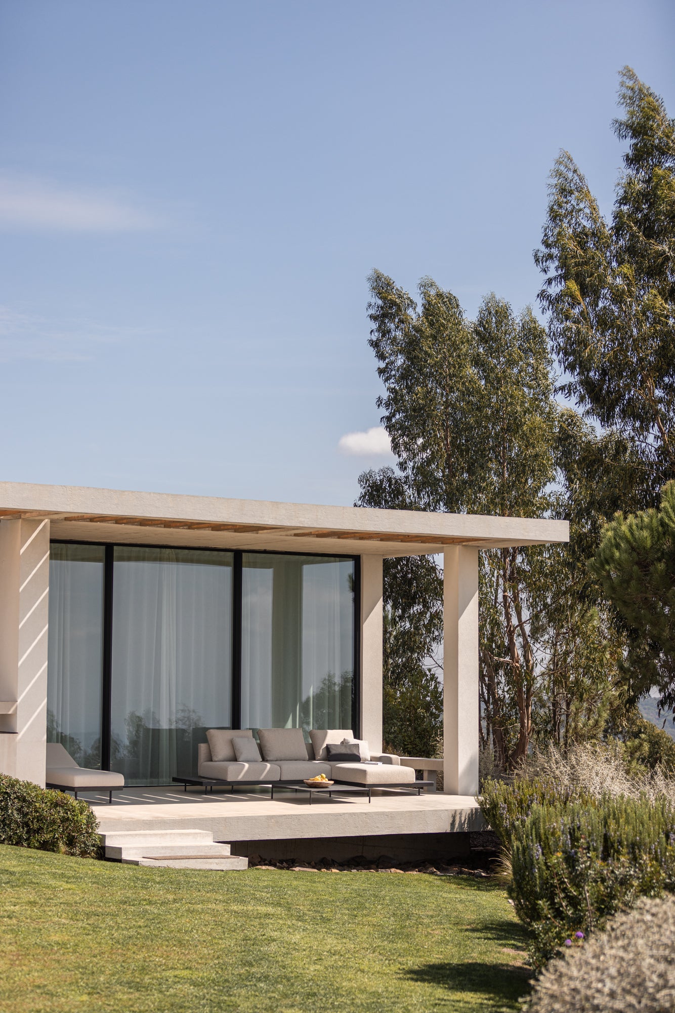 Todus I Dongo Chaiselongue mit Tisch