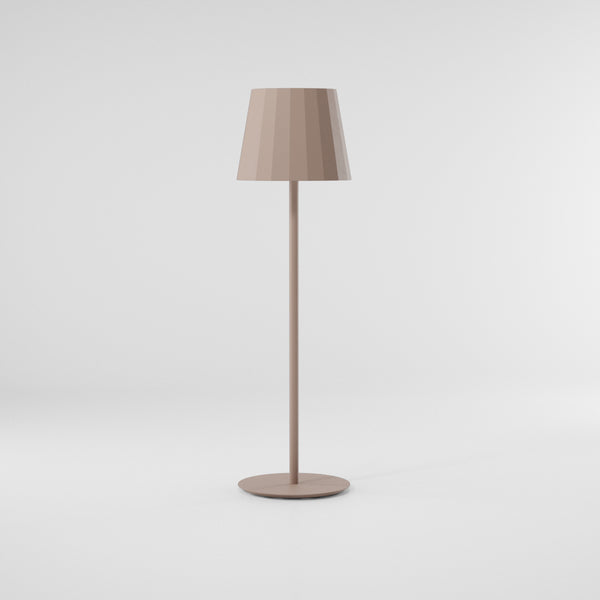 OBJECTS Stehlampe
