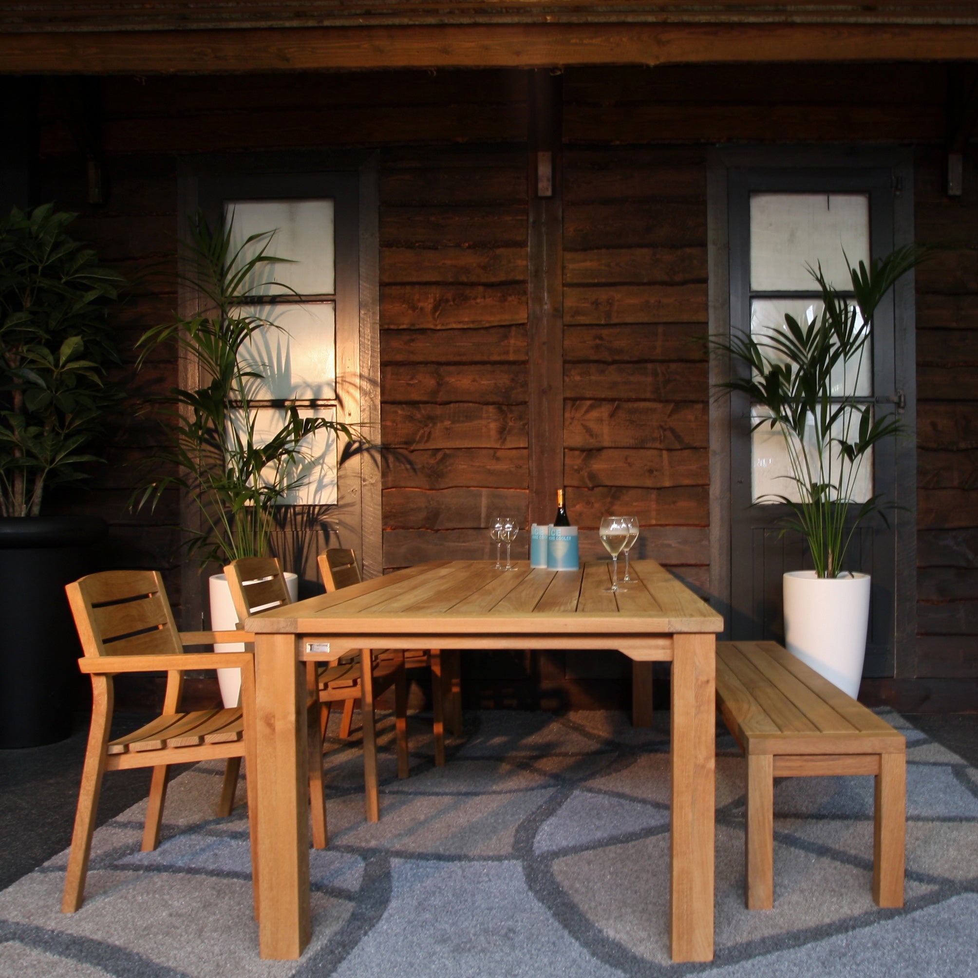 Traditional Teak I Maxima Gartenbank ohne Rückenlehne 180 cm