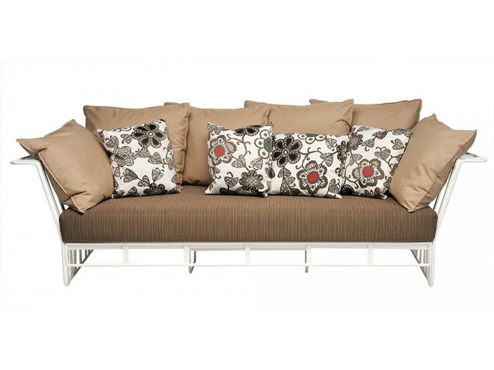 Roberti I Hamptons Lounge