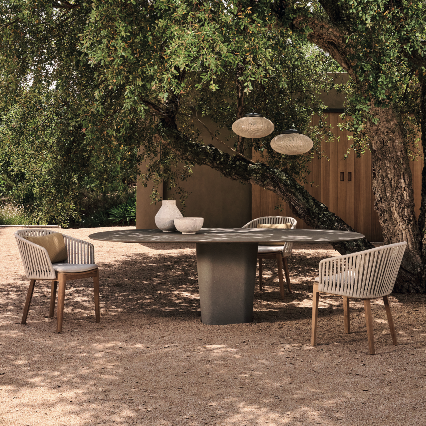 Tribu I Tao dining table 240 cm, oval