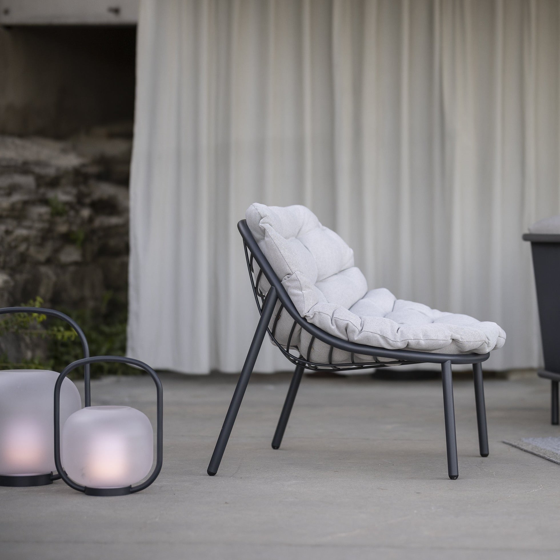 Todus I Albus niedriger Loungestuhl