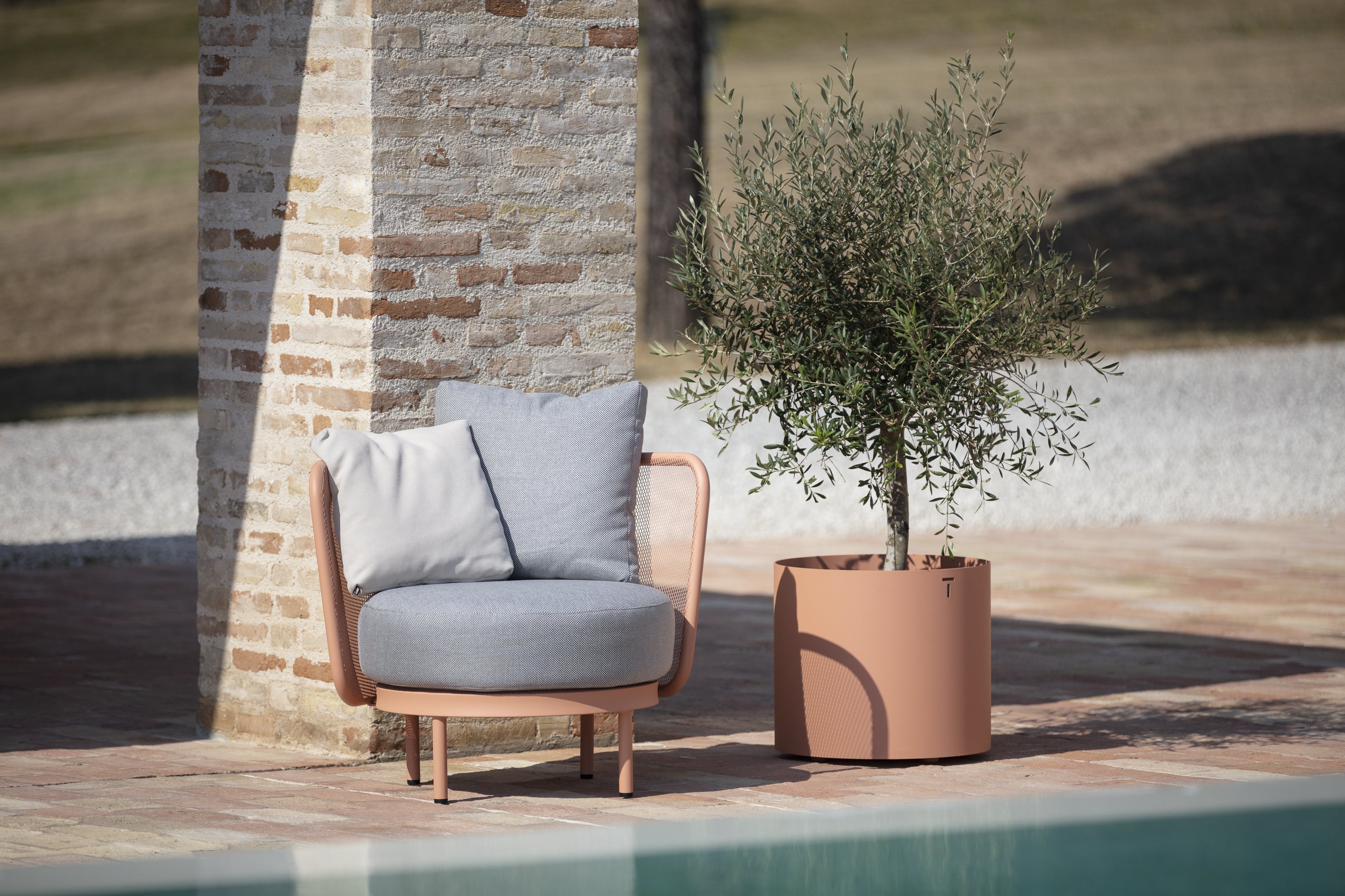 Todus I Baza Club chair