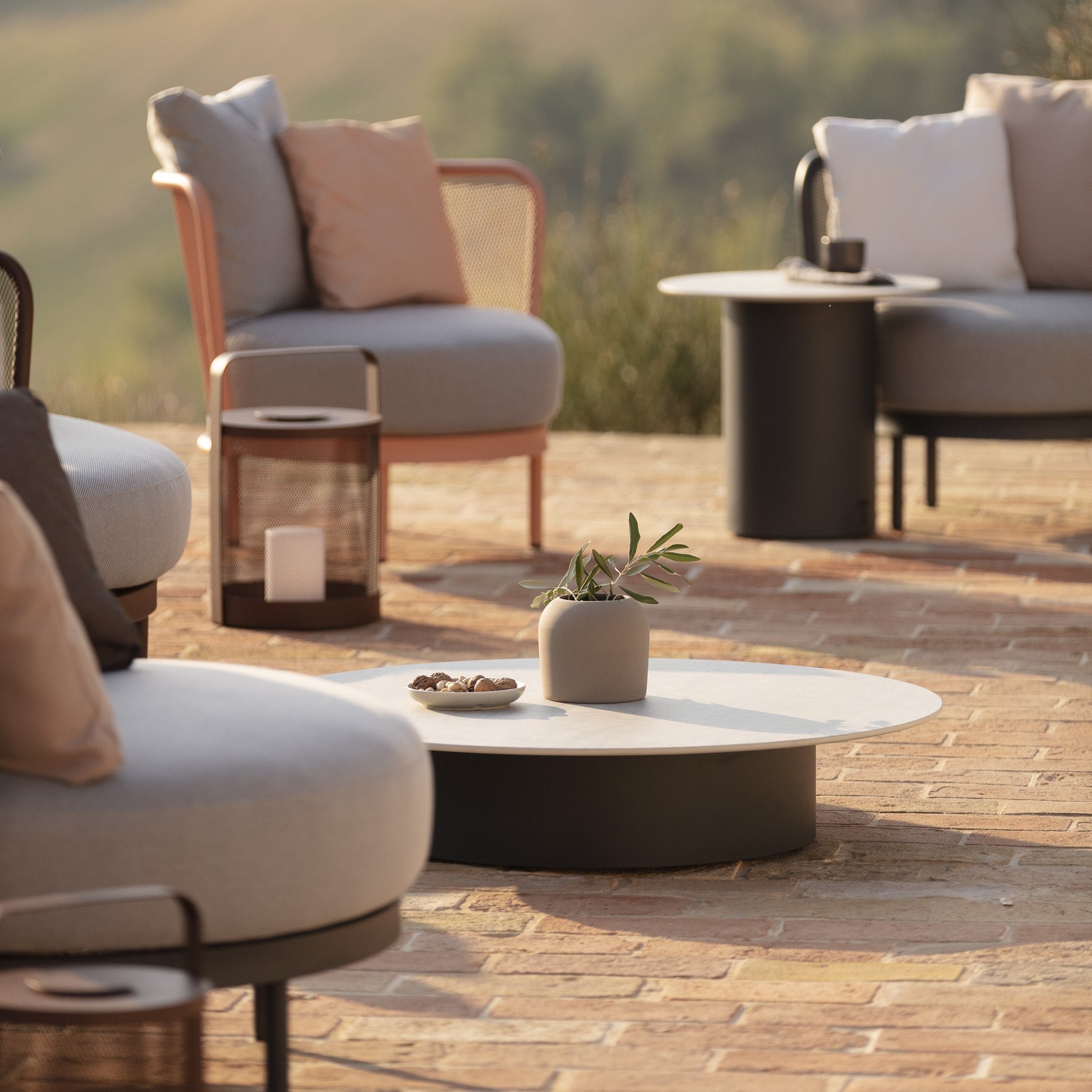 Todus I Branta coffee table 100 cm, round