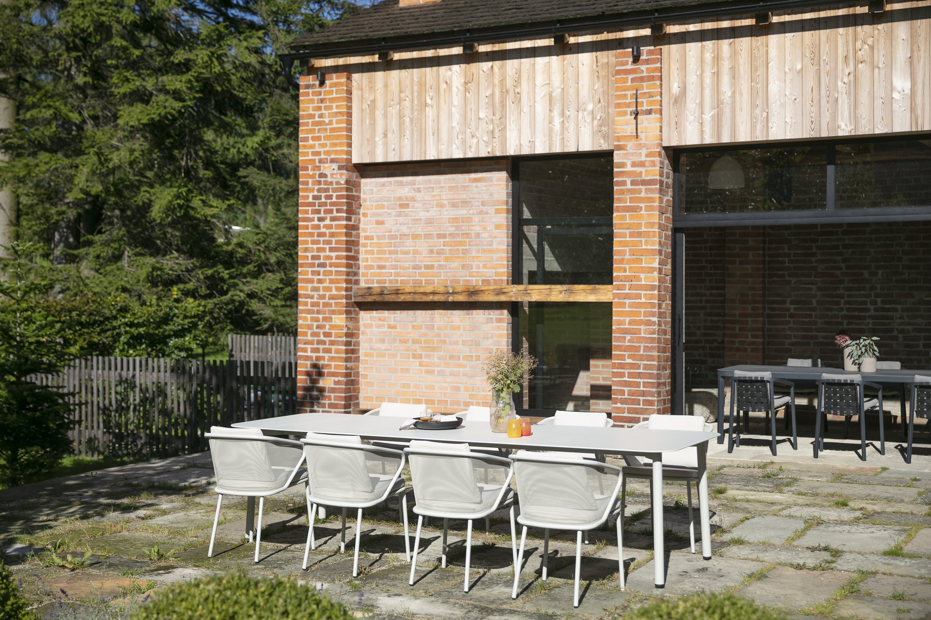 Todus I Condor schmaler Esstisch 180 cm, rechteckig