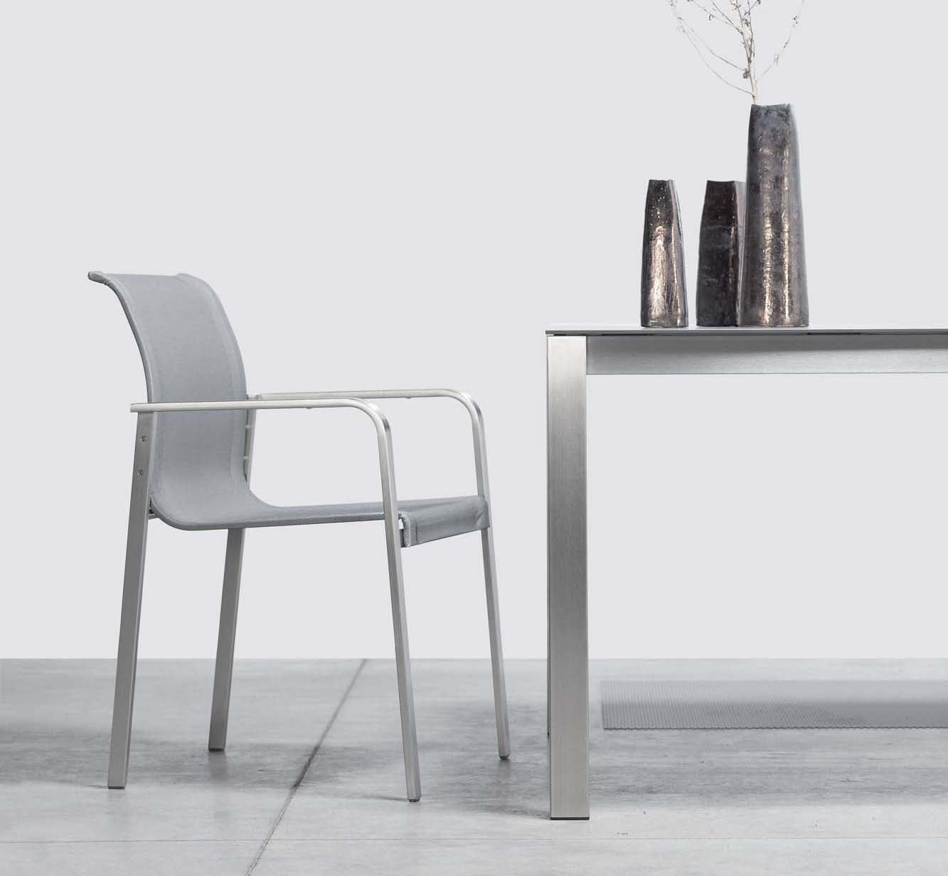 Todus I Puro Tisch in verschiednen Größen