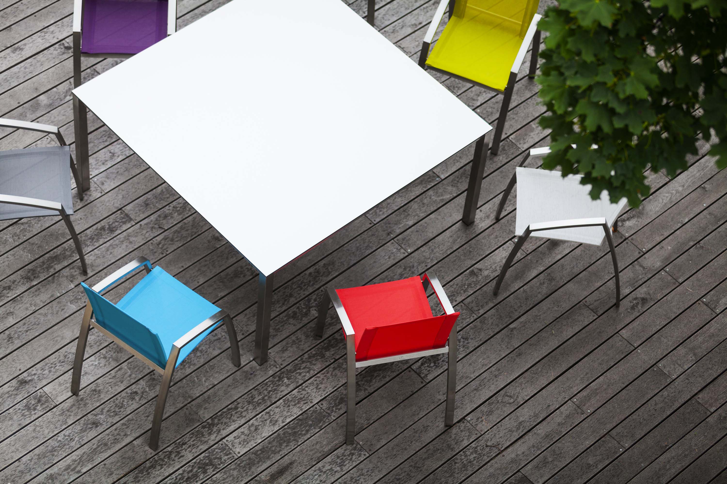 Todus I Puro Tisch in verschiednen Größen