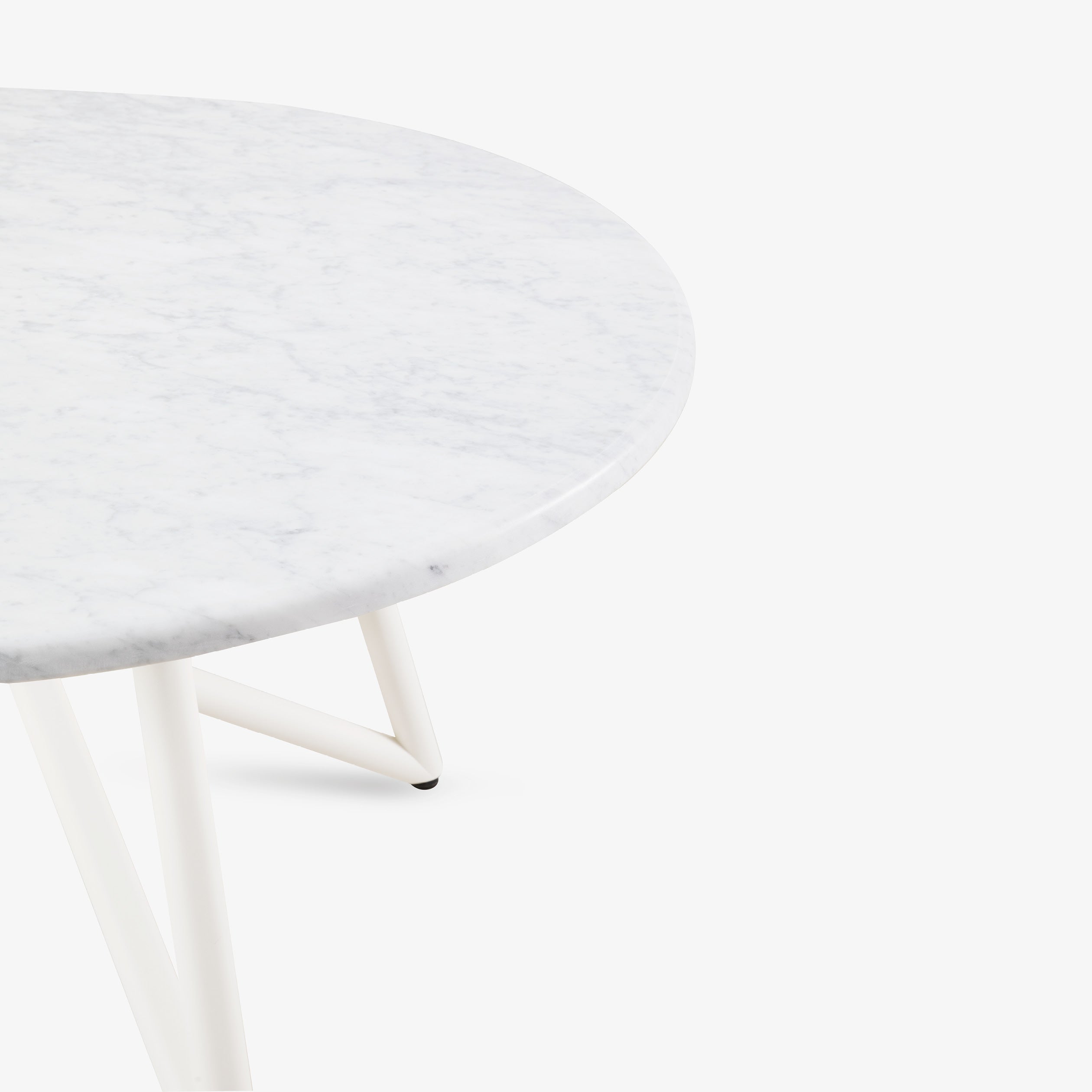 UNI By VELTHA® – Naturstein & Stahlrohr Design