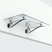 Entdecken Sie das Vordach Reto – die perfekte Lösung für niedrige Einbauhöhen! Mit nur 200mm Flanschabstand an jeder Fassade montierbar. Ideal für Altbauten mit schmiedeeisernen Dächern nach RAL 9005. Hergestellt in Deutschland, Abmessungen: 160x105cm.