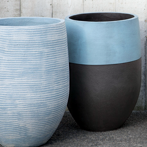 Erhältlich in kräftigen Farben und dezenten Nuancen, auch zweifarbig gestaltbar.