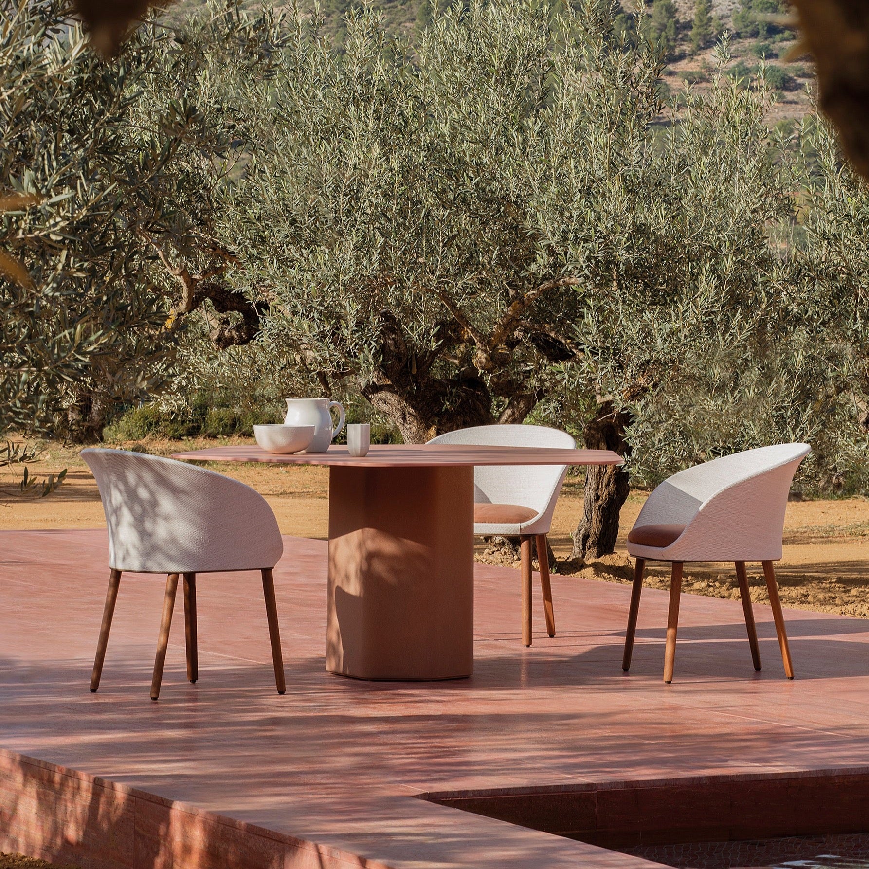 Blum armchair with wooden legs