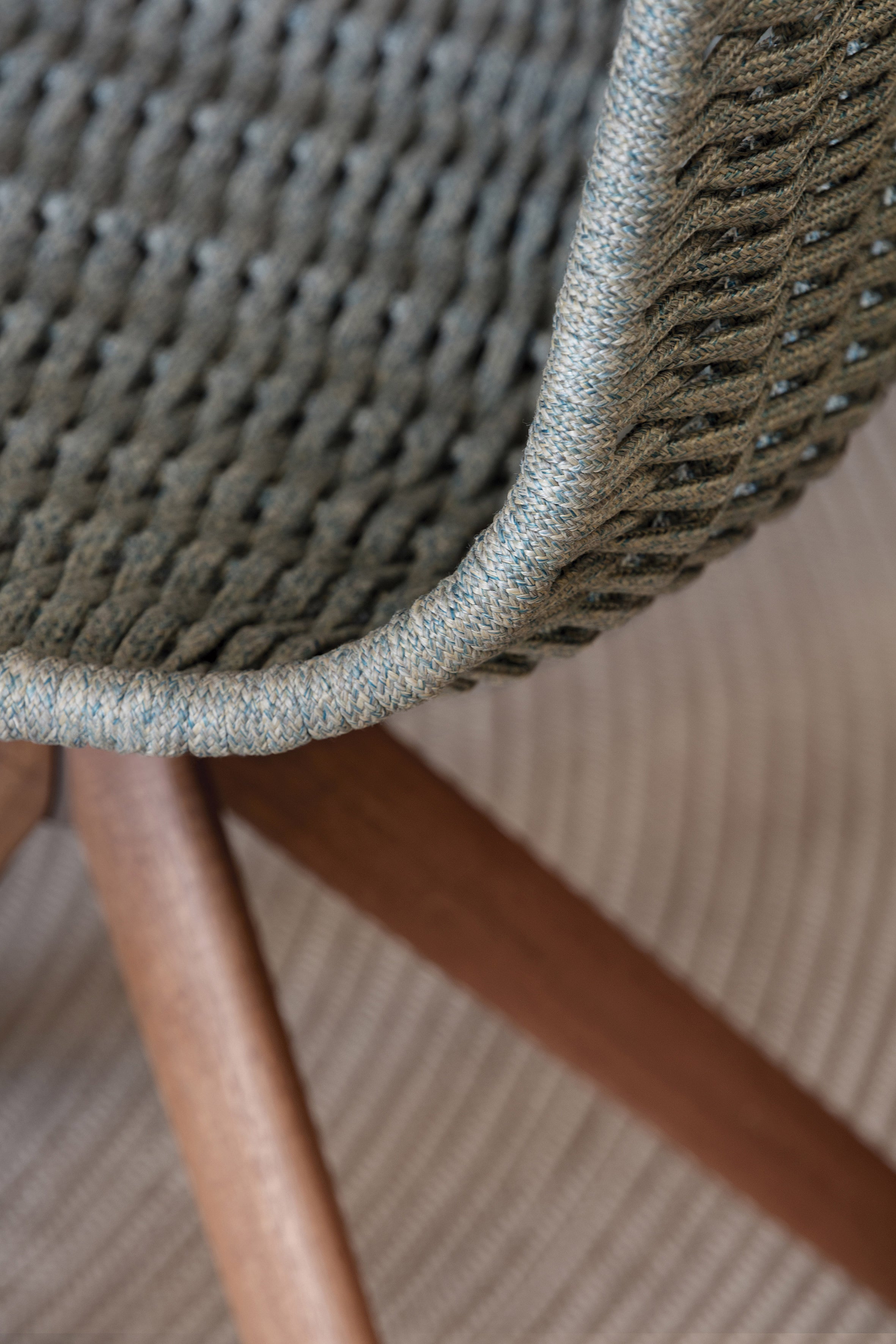 expormim I Lapala Stuhl mit Pyramidenbeinen