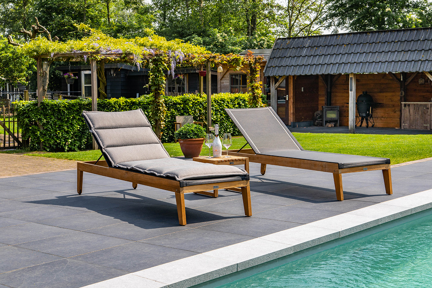 Traditional teak I Noah sun lounger