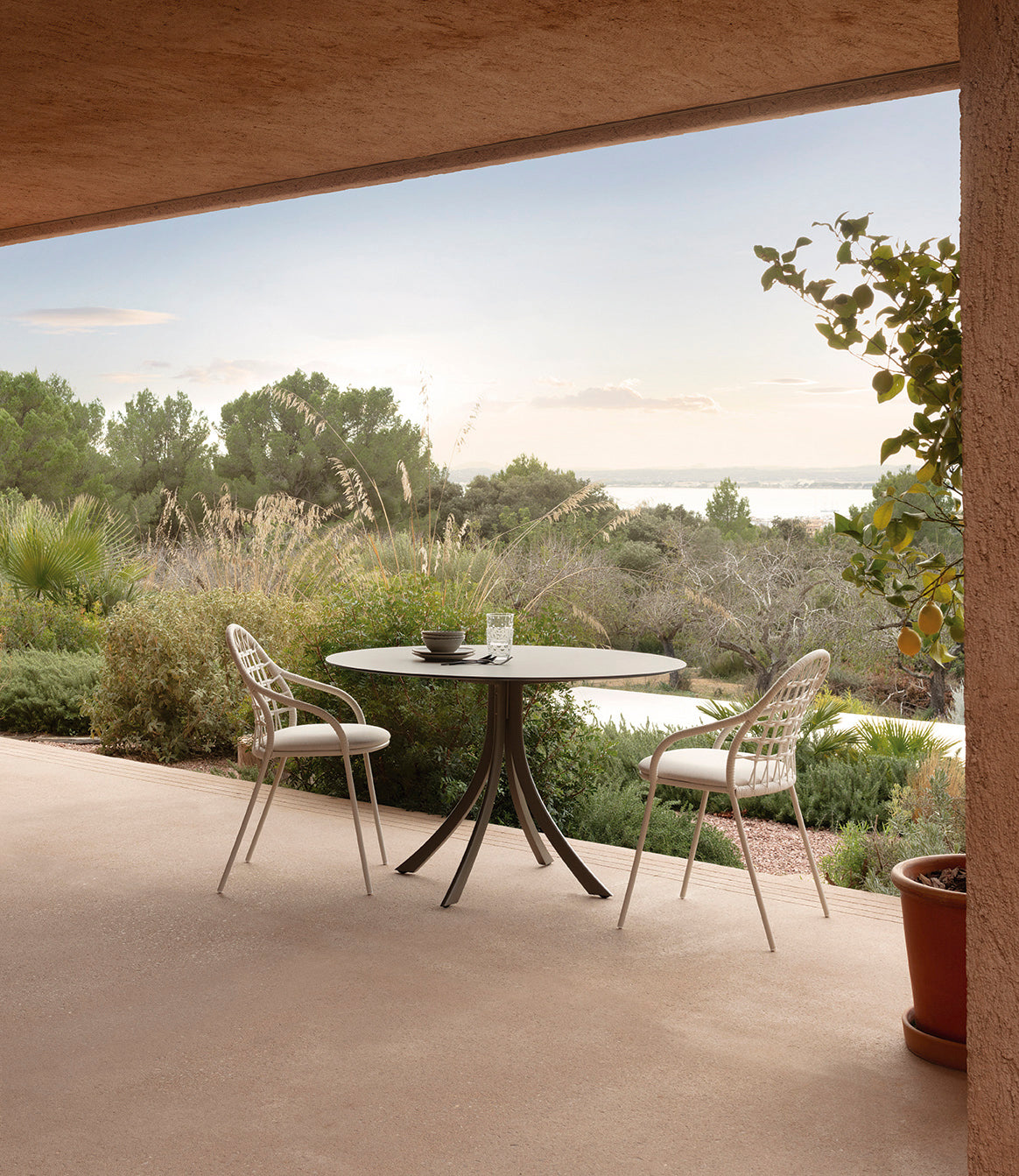 expormim I Petale Armlehnenstuhl mit Seil im Gittermuster, 2er Set