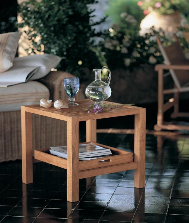 Detailansicht Teak Couchtisch Chelsea
