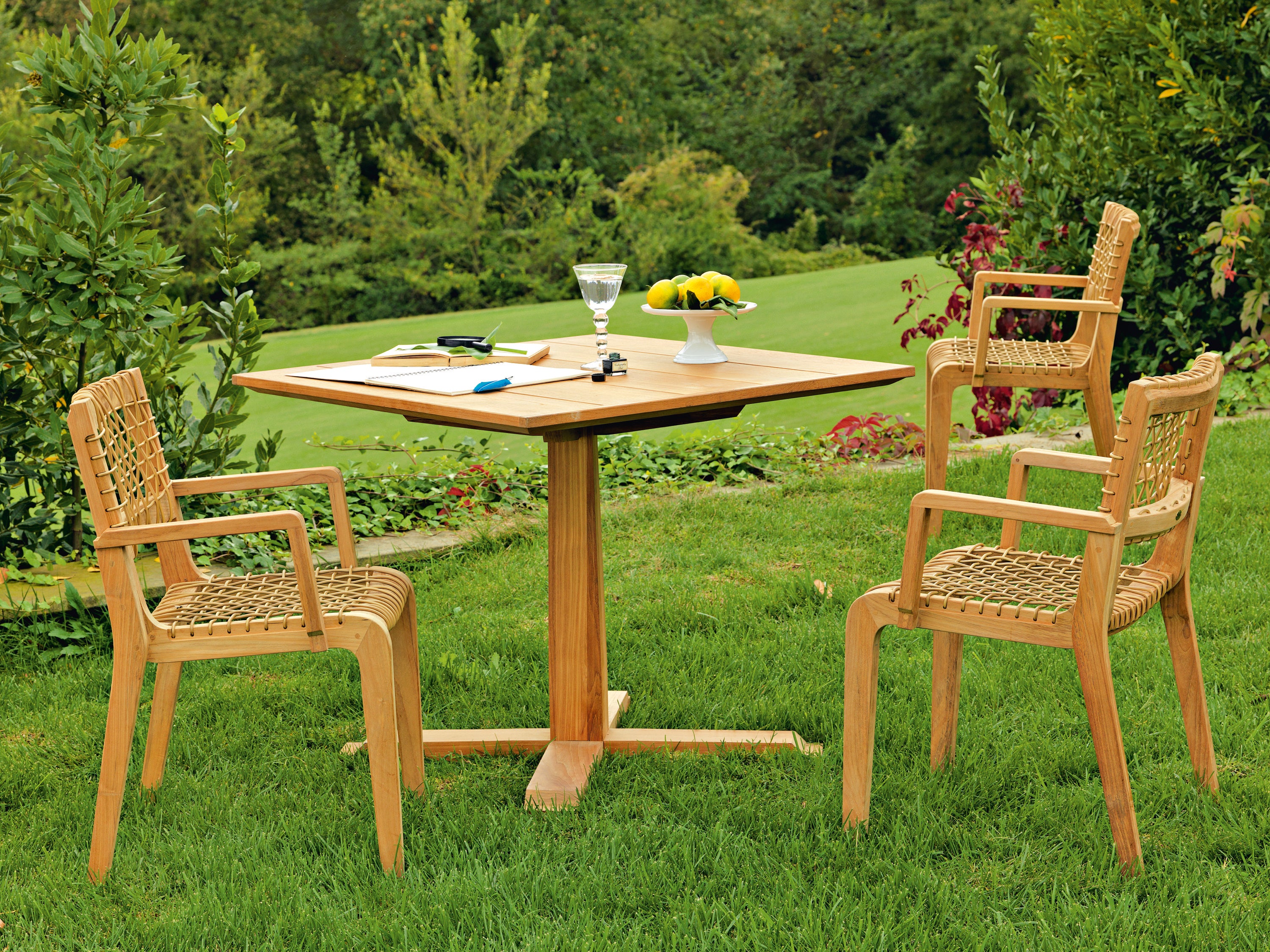 Unopiu I Synthesis Armstuhl