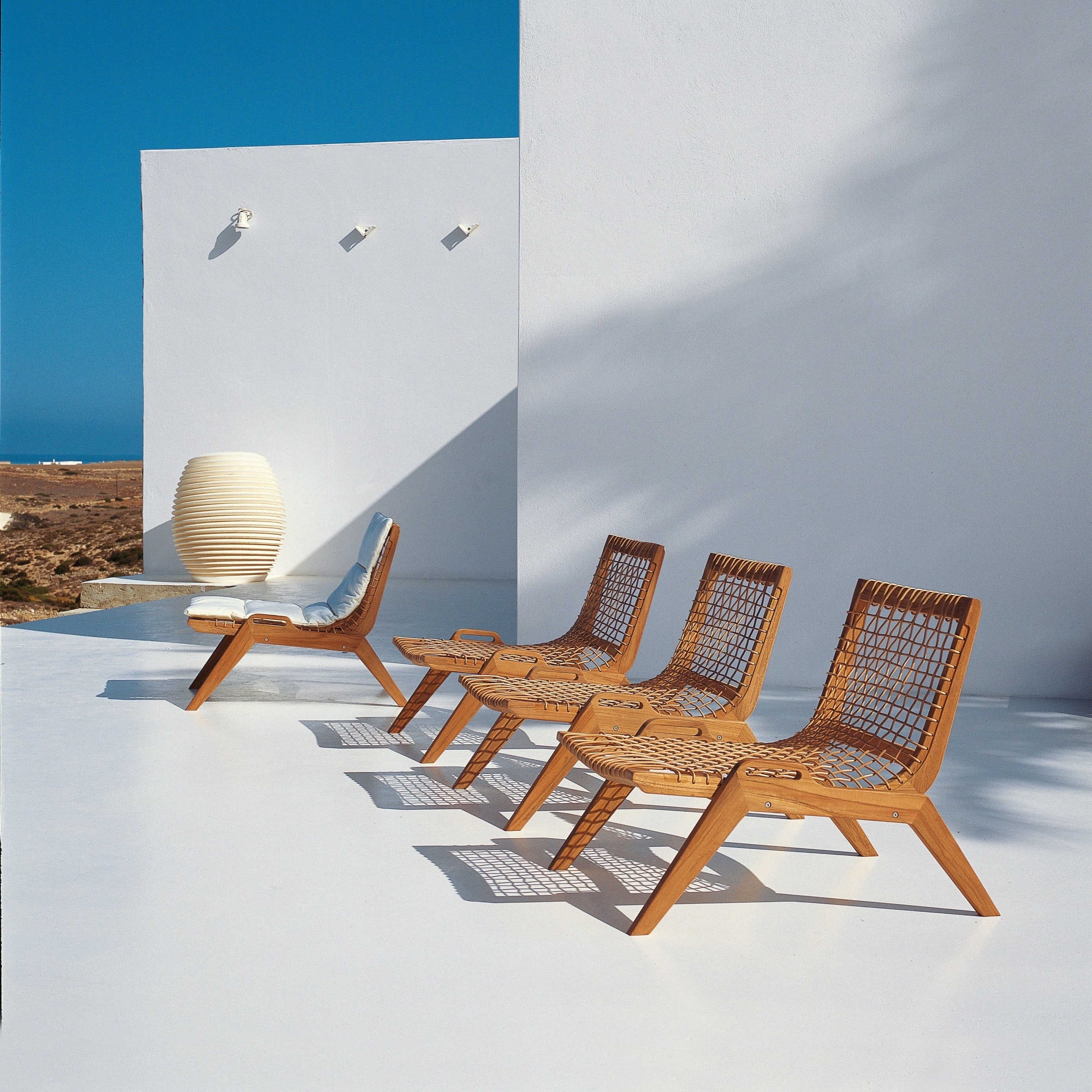 Unopiu I Synthesis Loungesessel aus Teakholz